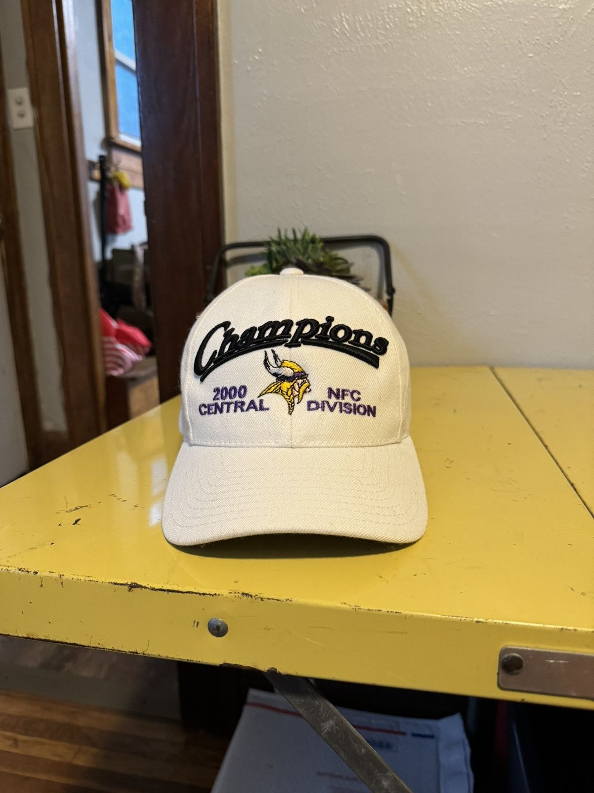 Puma × Vintage Vintage Minnesota Vikings Hat Size ONE SIZE - 1 Thumbnail