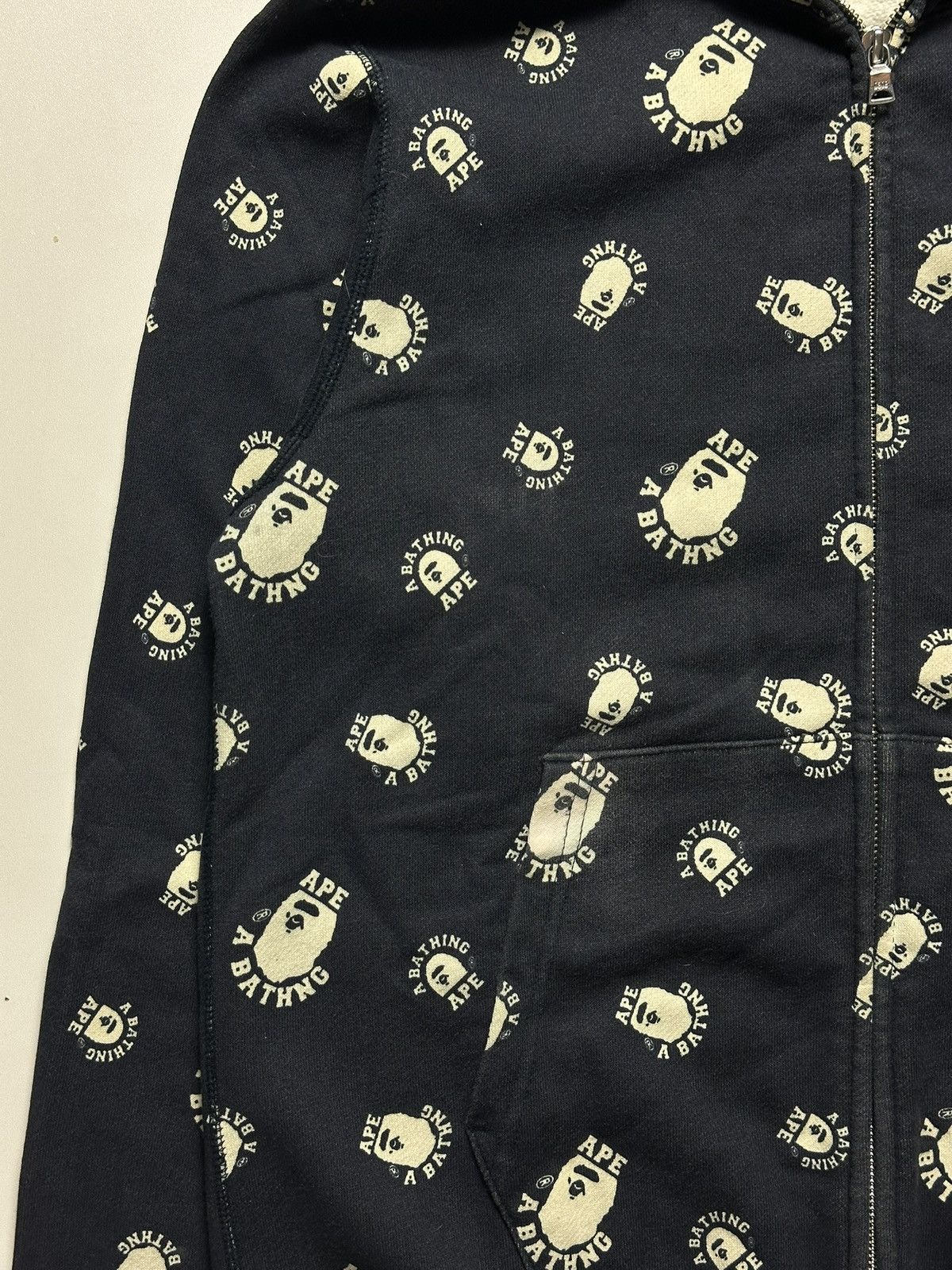 Bape Vintage Bape AOP Zip Hoodie Glow In The Dark Size US M / EU 48-50 / 2 - 5 Thumbnail