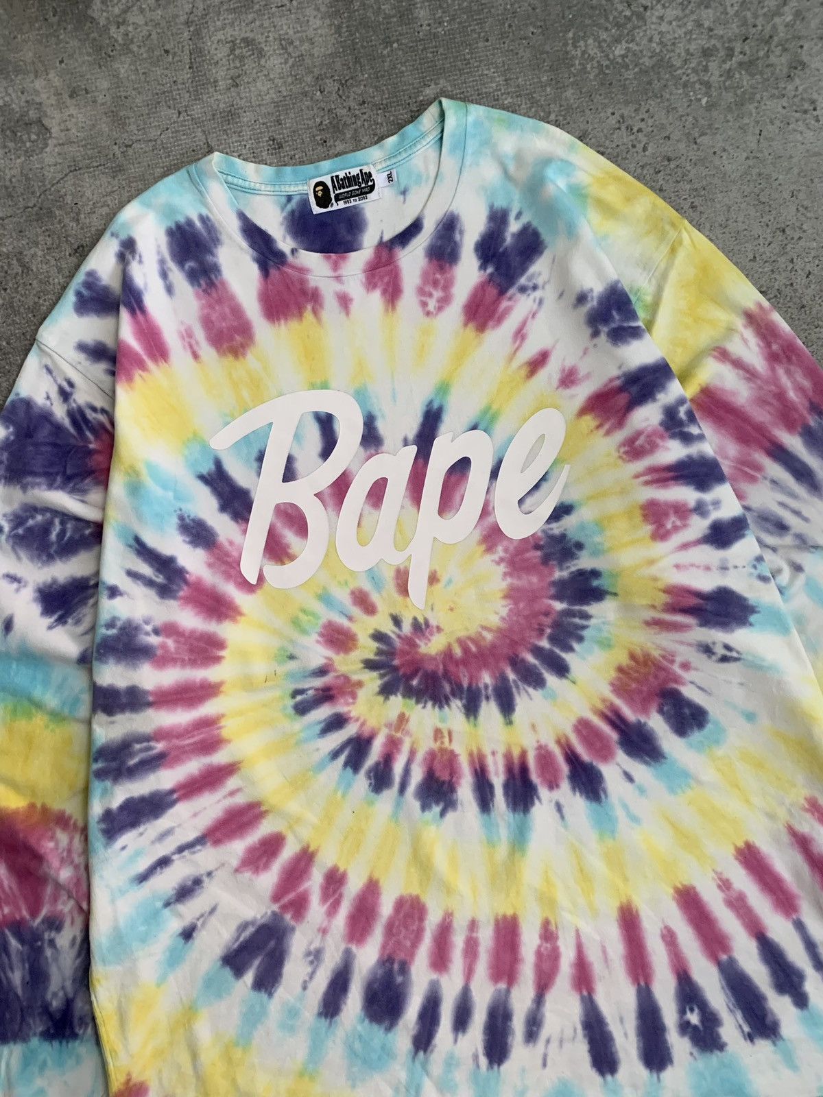Bape LONGSLEVEE TIE DYE BAPE Size US XXL / EU 58 / 5 - 3 Thumbnail