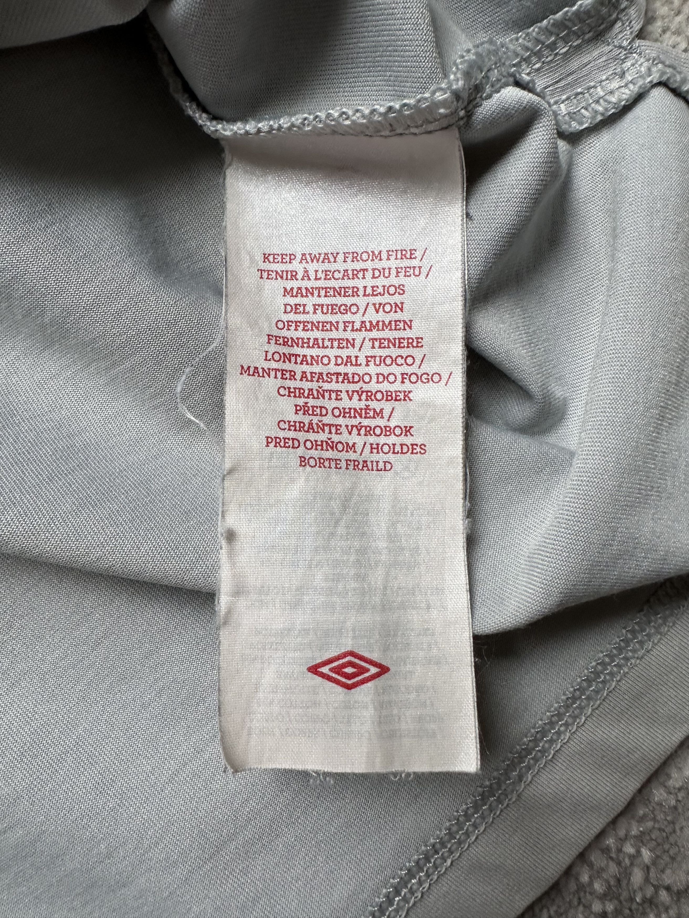 Umbro Umbro Manchester City vintage soccer jersey Size US XXL / EU 58 / 5 - 7 Thumbnail