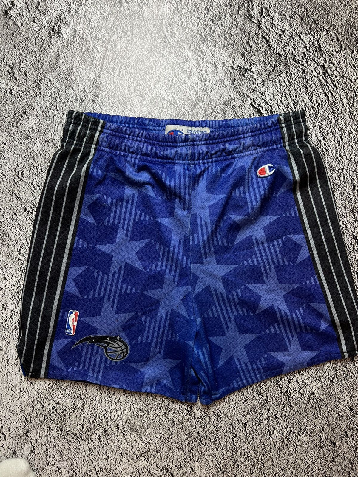 Champion VTG 90’s Orlando Magic NBA champion shorts Size US 32 / EU 48 - 1 Thumbnail