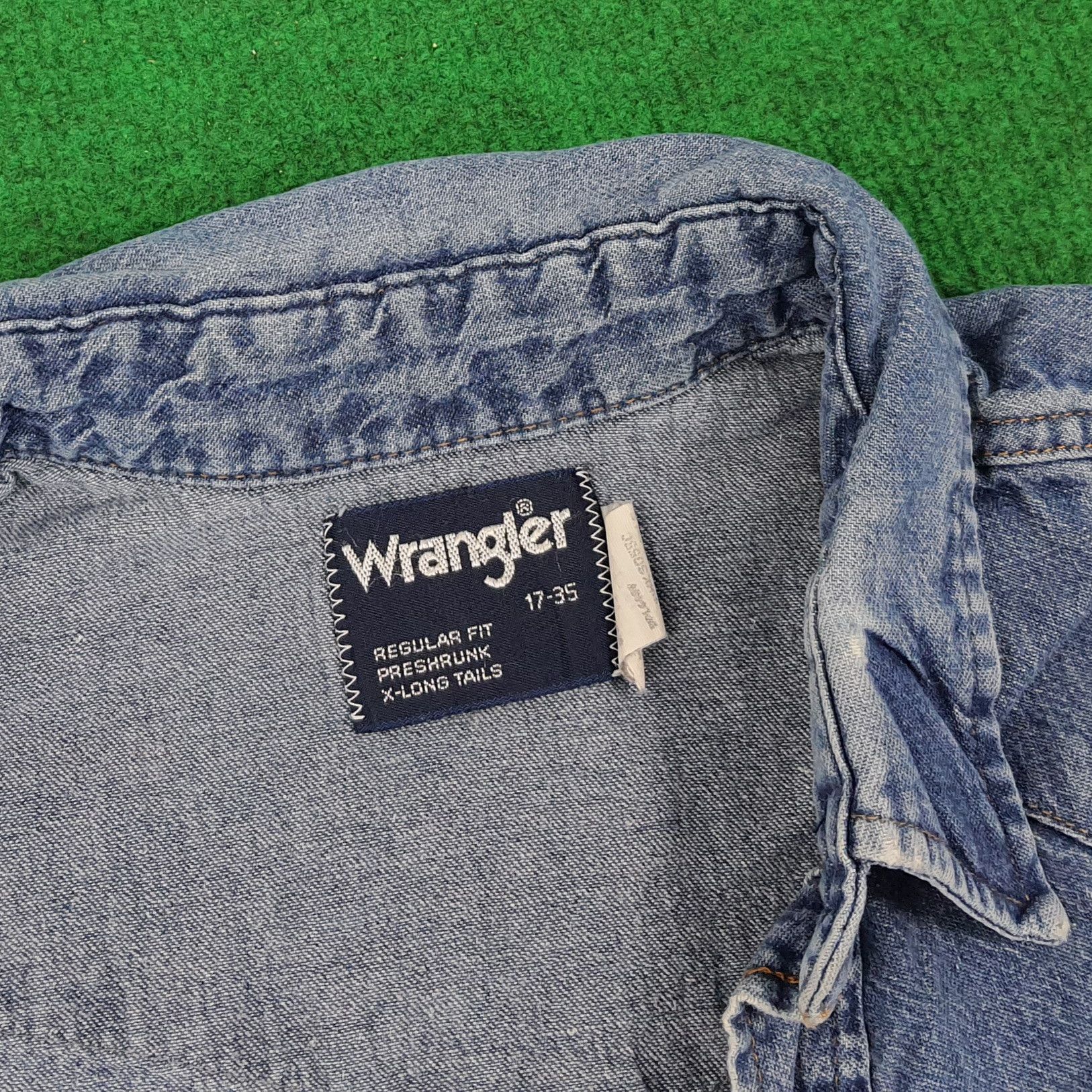 Vintage × Wrangler Vintage Wrangler American Brand Button Up Denim Shirt Size US L / EU 52-54 / 3 - 5 Thumbnail