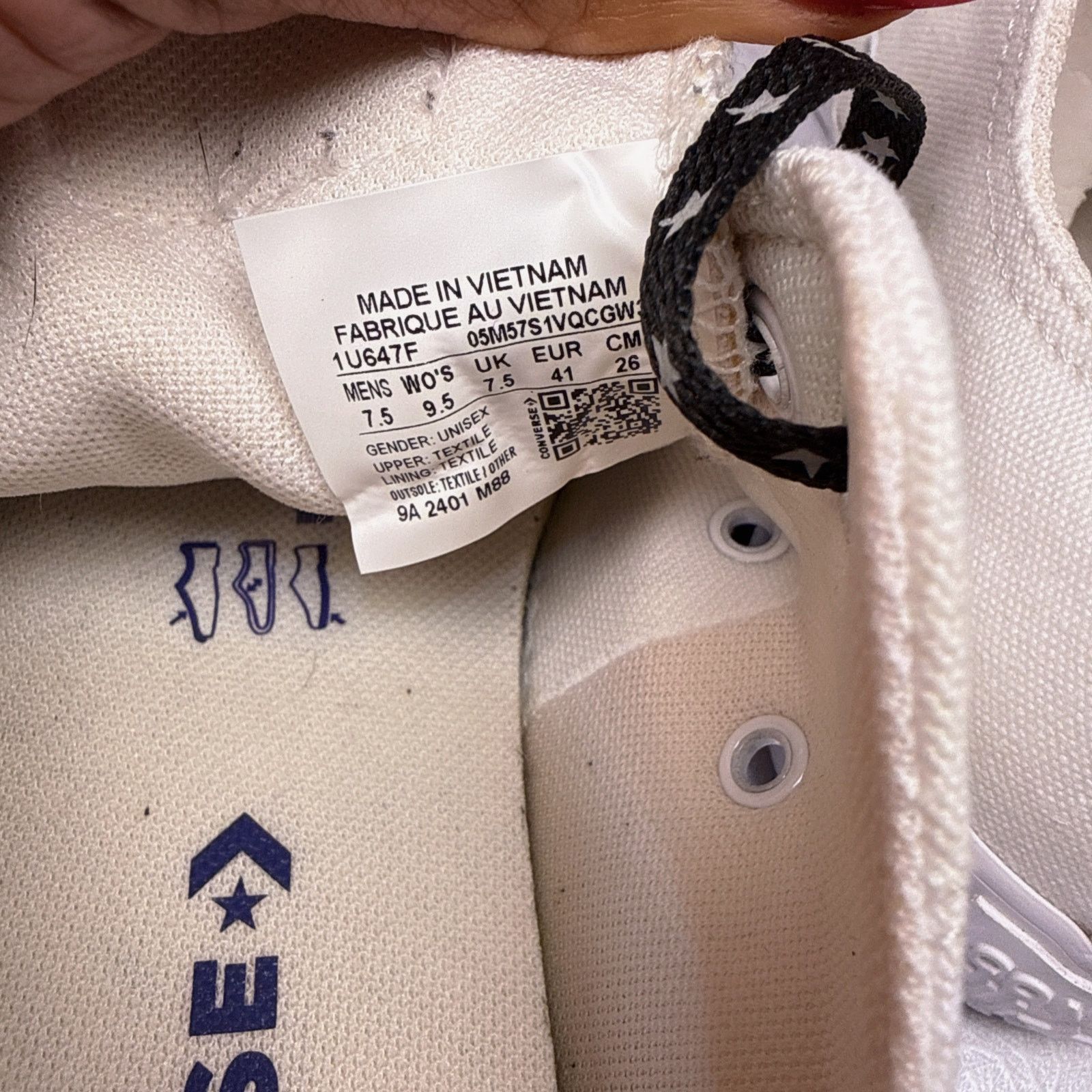 Converse Converse All Star Low Top White Canvas Star Laces | 7.5 Size US 7.5 / EU 40-41 - 2 Thumbnail
