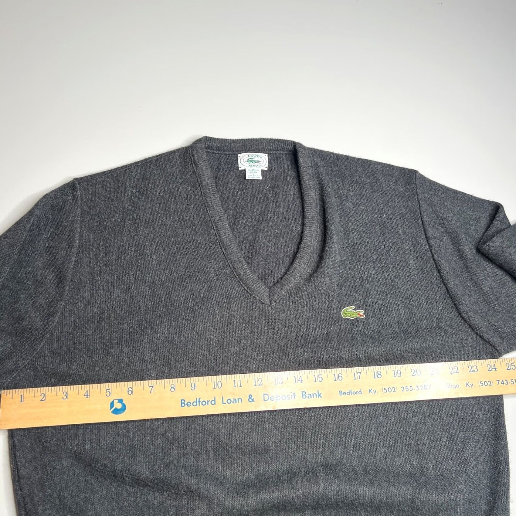 Lacoste VINTAGE Lacoste IZOD V-Neck Sweater Men’s L Gray USA Made 100% Orlon Pullover Size US L / EU 52-54 / 3 - 6 Thumbnail