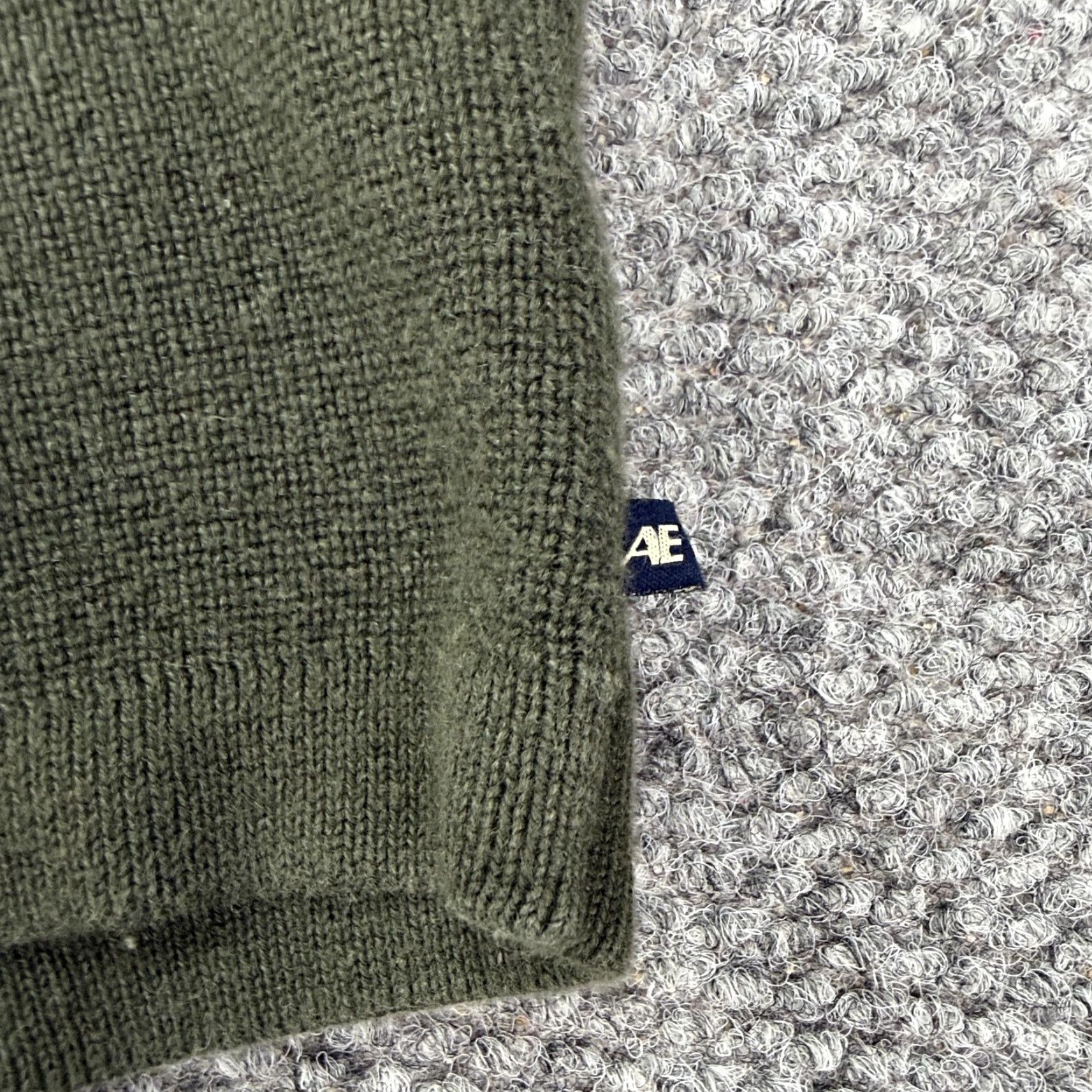 American Eagle Outfitters VINTAGE American Eagle Shirt Mens XL Olive Striped Ramie Cotton V-Neck Pullover 90s Y2K Mens Size US XL / EU 56 / 4 - 4 Thumbnail