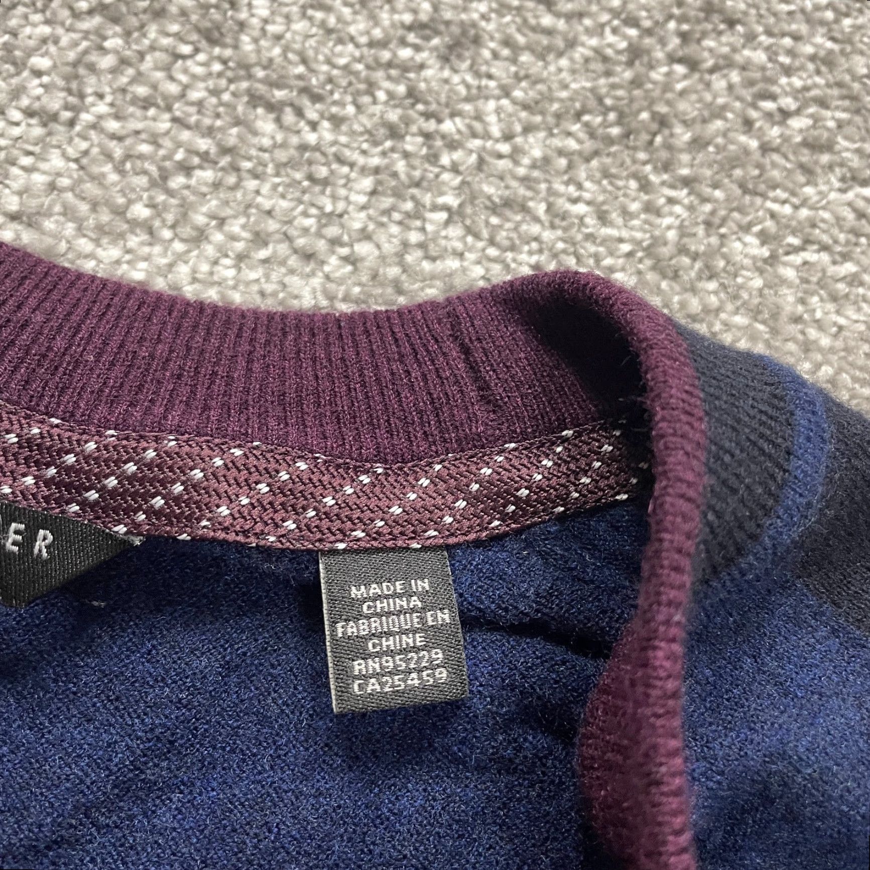 Ted Baker Ted Baker Sweater Mens Large Navy Blue Crew Neck Wool Raglan Sleeve Knit Pullover Regular Fit Accessories Logo Men Clothing Size US L / EU 52-54 / 3 - 6 Thumbnail