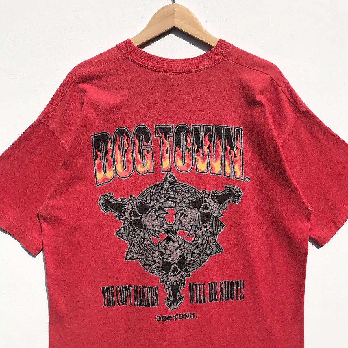 Vintage Vintage 90s Dog Town Flame Shirt Dog Town Skatebording Size US L / EU 52-54 / 3 - 9 Thumbnail