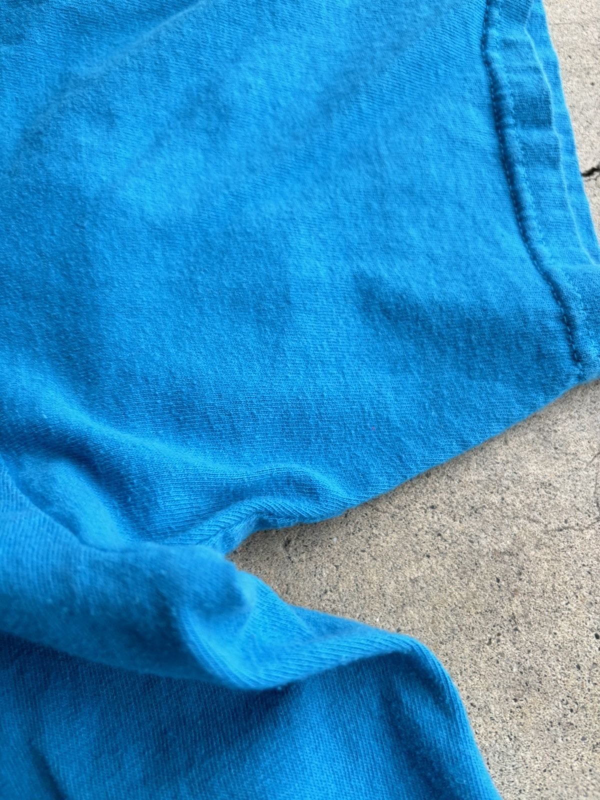 DC × Vintage Crazy Dc Shoes Early 2000s Boxy Fit Neon Blue Tee Size US L / EU 52-54 / 3 - 4 Thumbnail