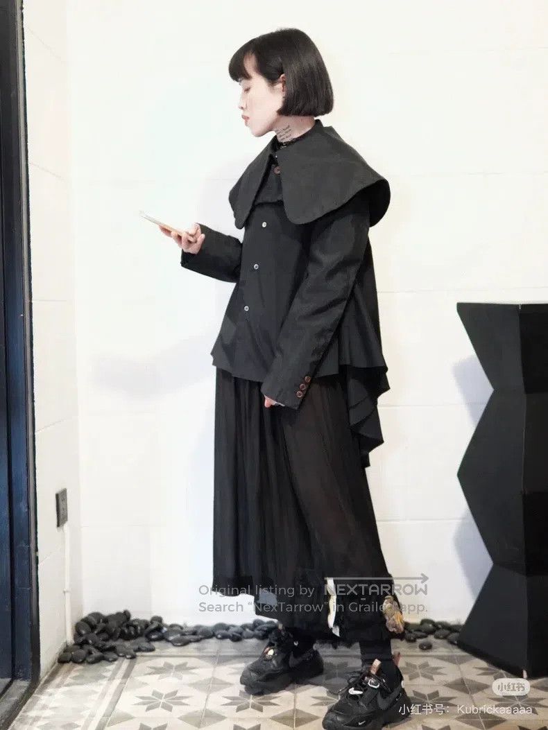 Comme des Garcons Comme Des Garcons Ultra-short coat with large lapels Size XS / US 0-2 / IT 36-38 - 5 Thumbnail