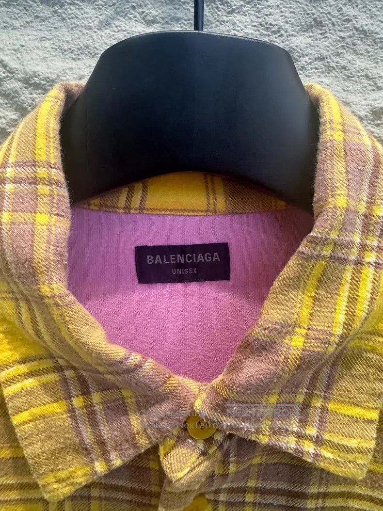 Balenciaga Balenciaga Plaid lapel button long-sleeve shirt cotton coa Size US L / EU 52-54 / 3 - 2 Thumbnail
