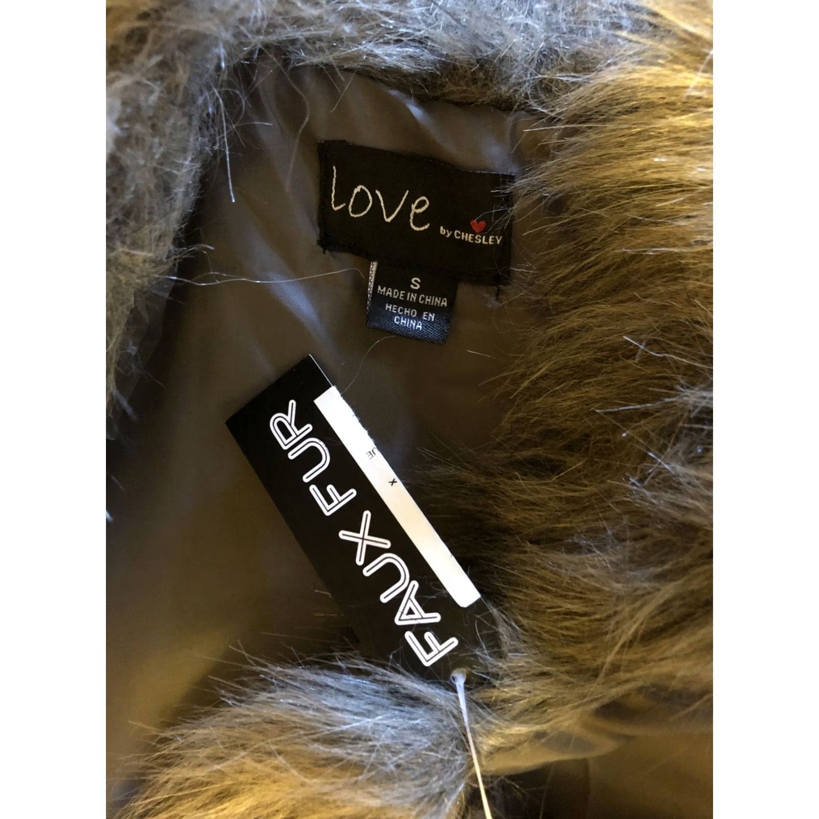 Vintage Love by Chesley Vest S Gray Faux Fur Sleeveless Pockets NWT Glam Punk Y2K 90s Size S / US 4 / IT 40 - 6 Thumbnail