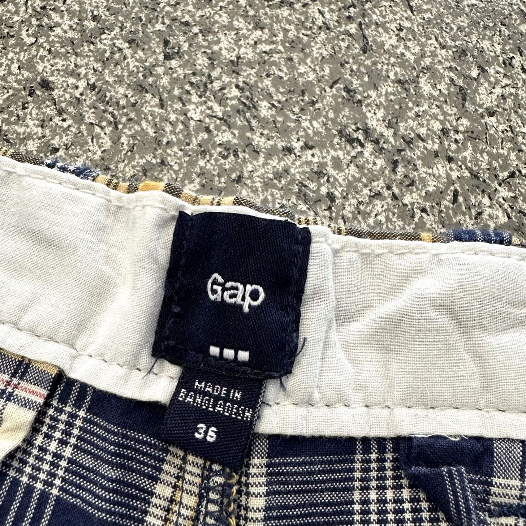 Gap Gap Shorts Mens 36 Navy Plaid Flat Front 10” Inseam Pockets Cotton Casual Size US 35 - 2 Thumbnail