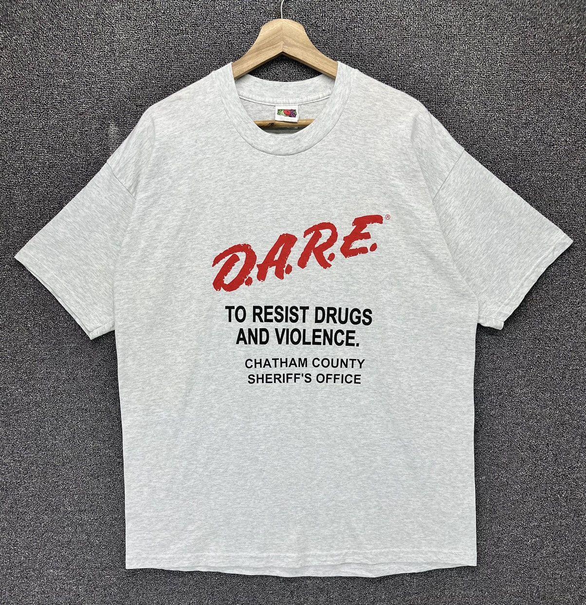 Band Tees Vintage D.A.R.E Punk Rock Band Tees T Shirt Size US XL / EU 56 / 4 - 1 Thumbnail
