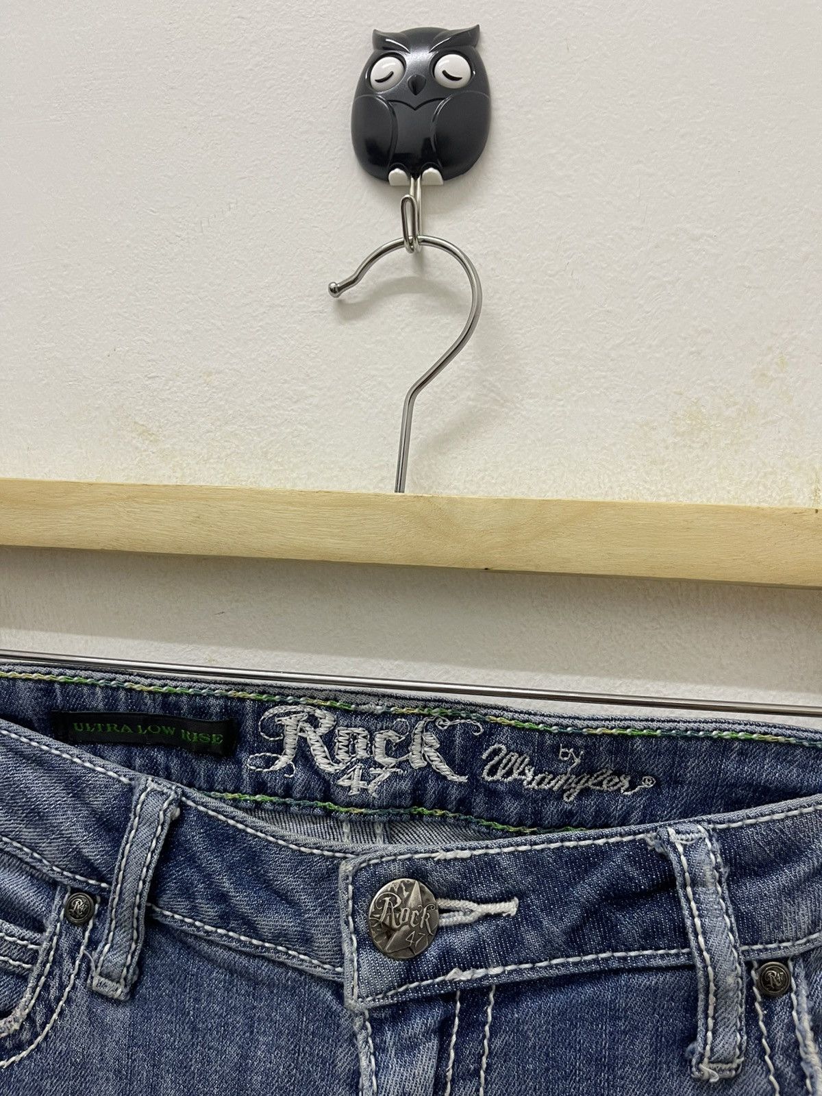 Wrangler Rare Vintage ROCK 47 By Wrangler Ultra Low Rise Flare Size US 31 - 11 Thumbnail