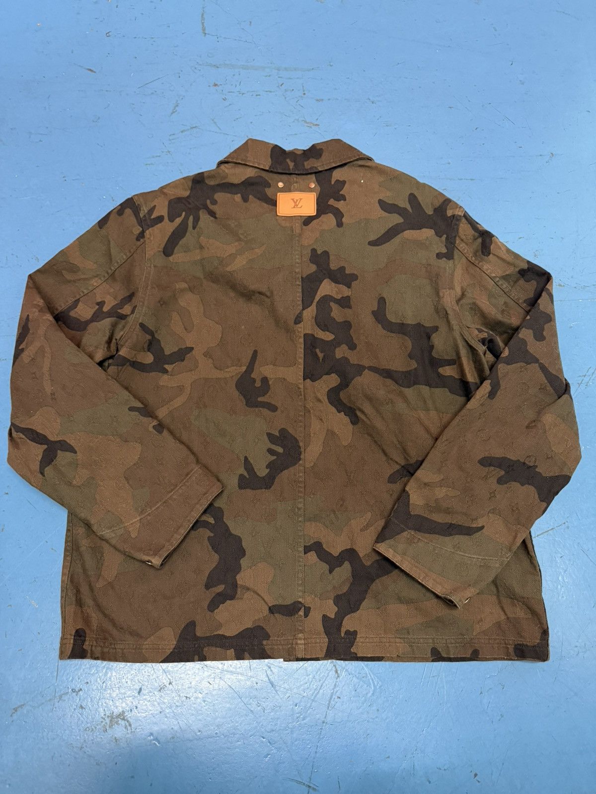 Louis Vuitton × Supreme LUIS VUITTON X SUPREME DENIM JACKET Size US L / EU 52-54 / 3 - 2 Thumbnail