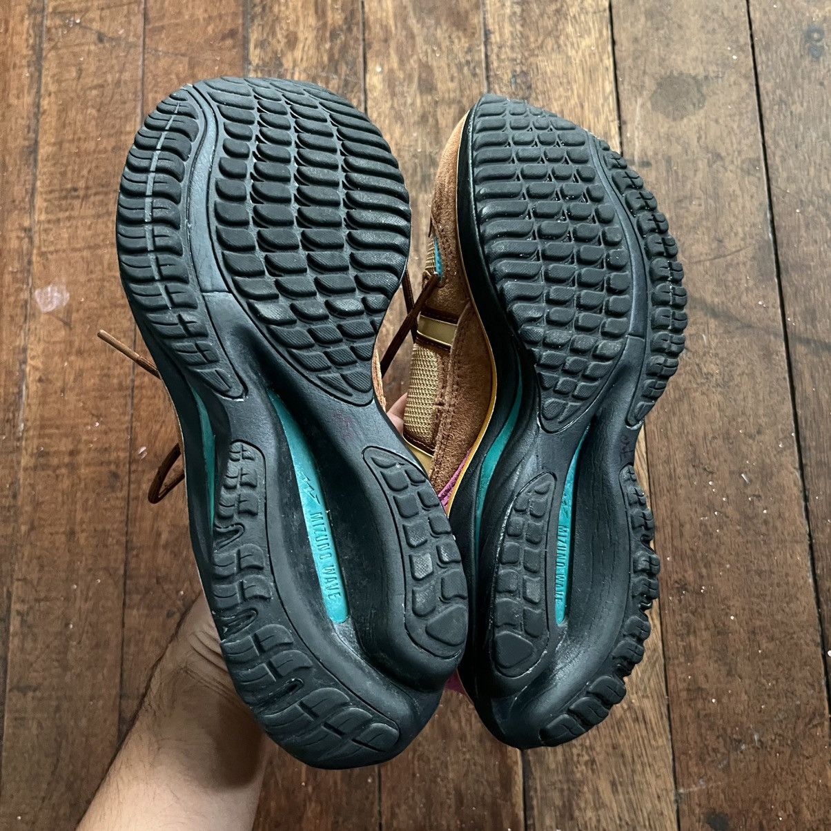 Mizuno Mizuno x DIGAWEL Wave Runner Beta Size US 6 / EU 39 - 6 Thumbnail