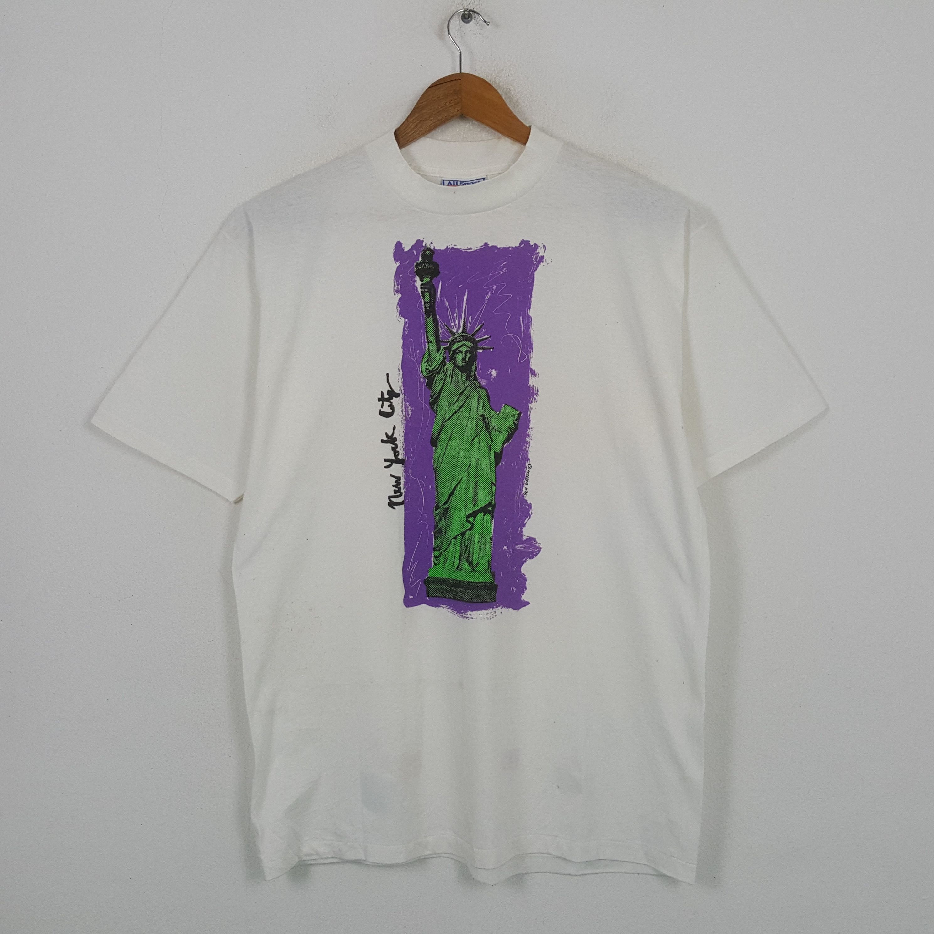 Vintage New York City Lady Liberty Art T-shirt RR2