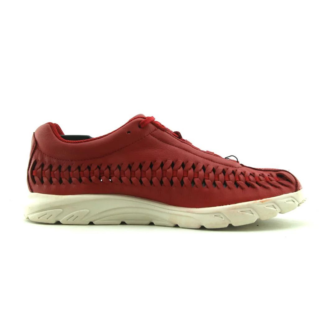 Nike Nike Mayfly Woven sneakers in red with white soles Size US 8.5 / EU 41-42 - 2 Thumbnail