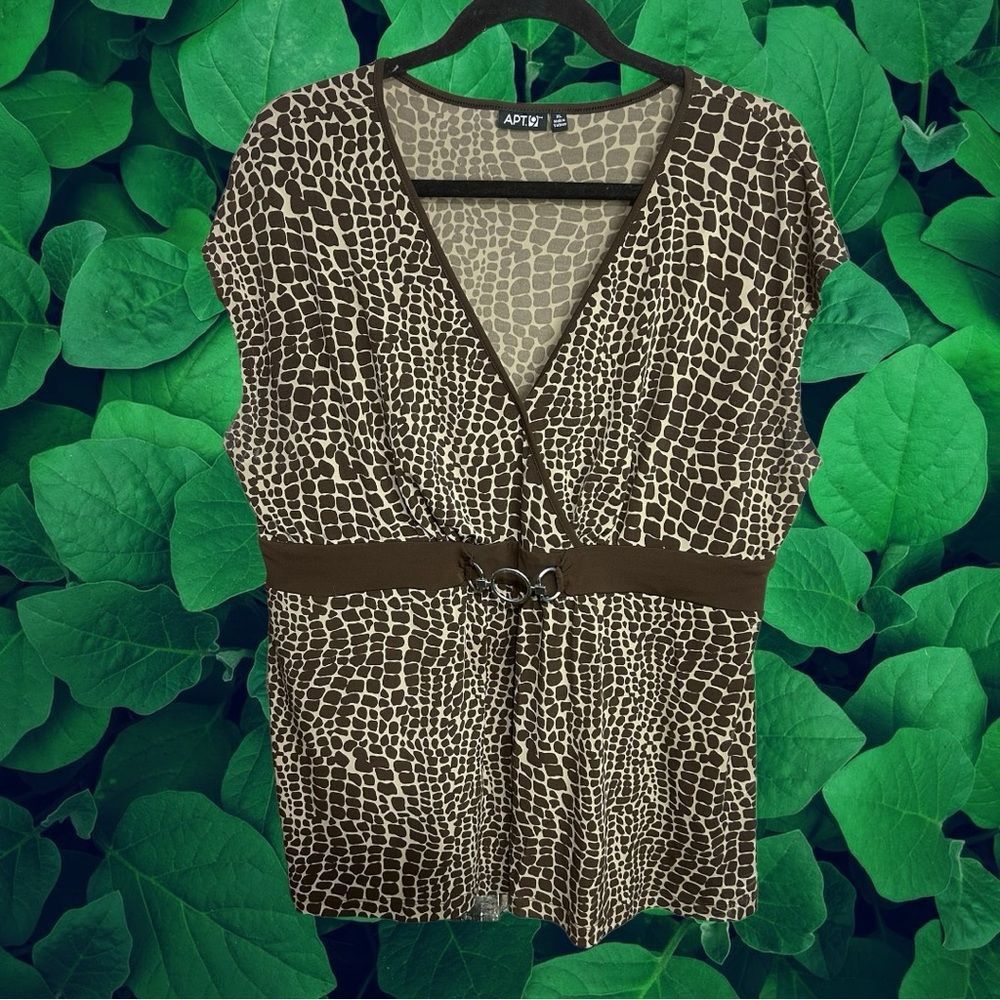 Apt. 9 Apt. 9 Giraffe Print Brown V-Neck Blouse XL Size XL / US 12-14 / IT 48-50 - 1 Thumbnail