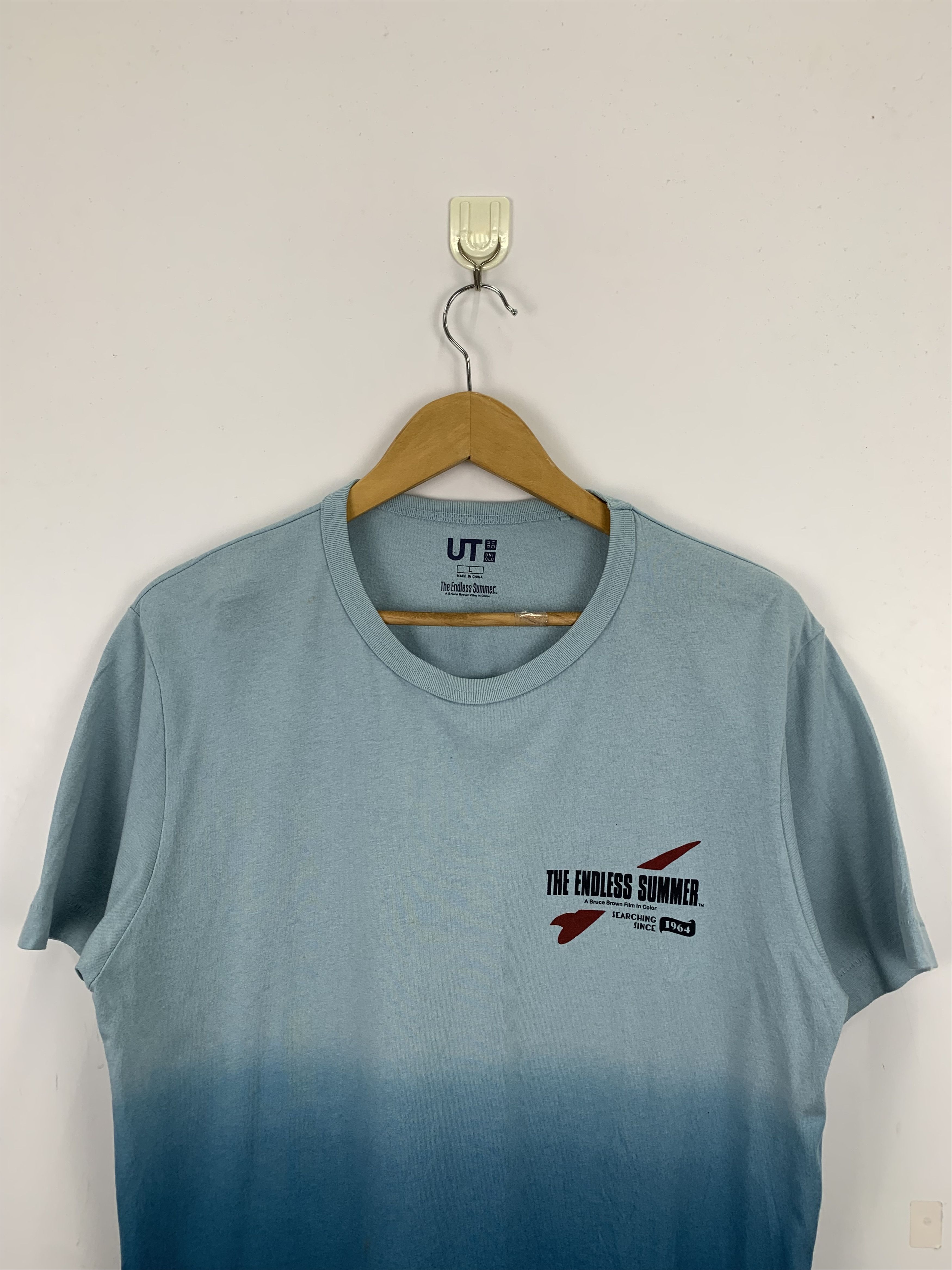Uniqlo Uniqlo The Endless Summer Movie T Shirt TA0255 Size US L / EU 52-54 / 3 - 2 Thumbnail