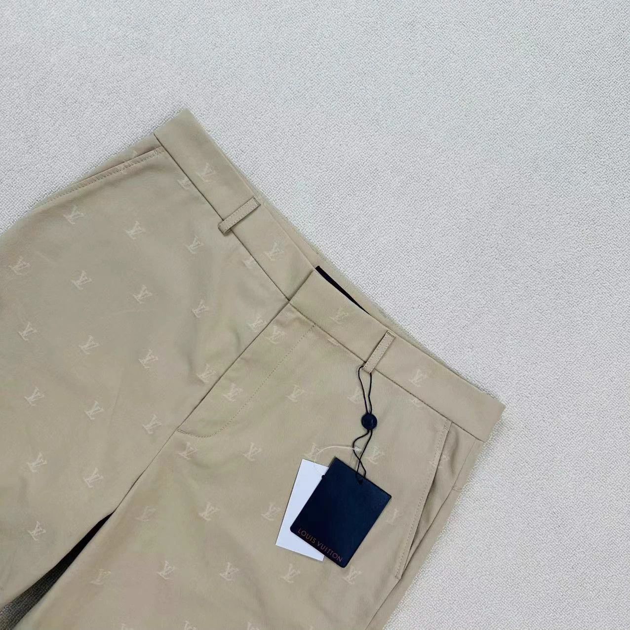 Louis Vuitton LV Pharrell Monogram Jacquard Short 50 Size US 34 / EU 50 - 3 Thumbnail
