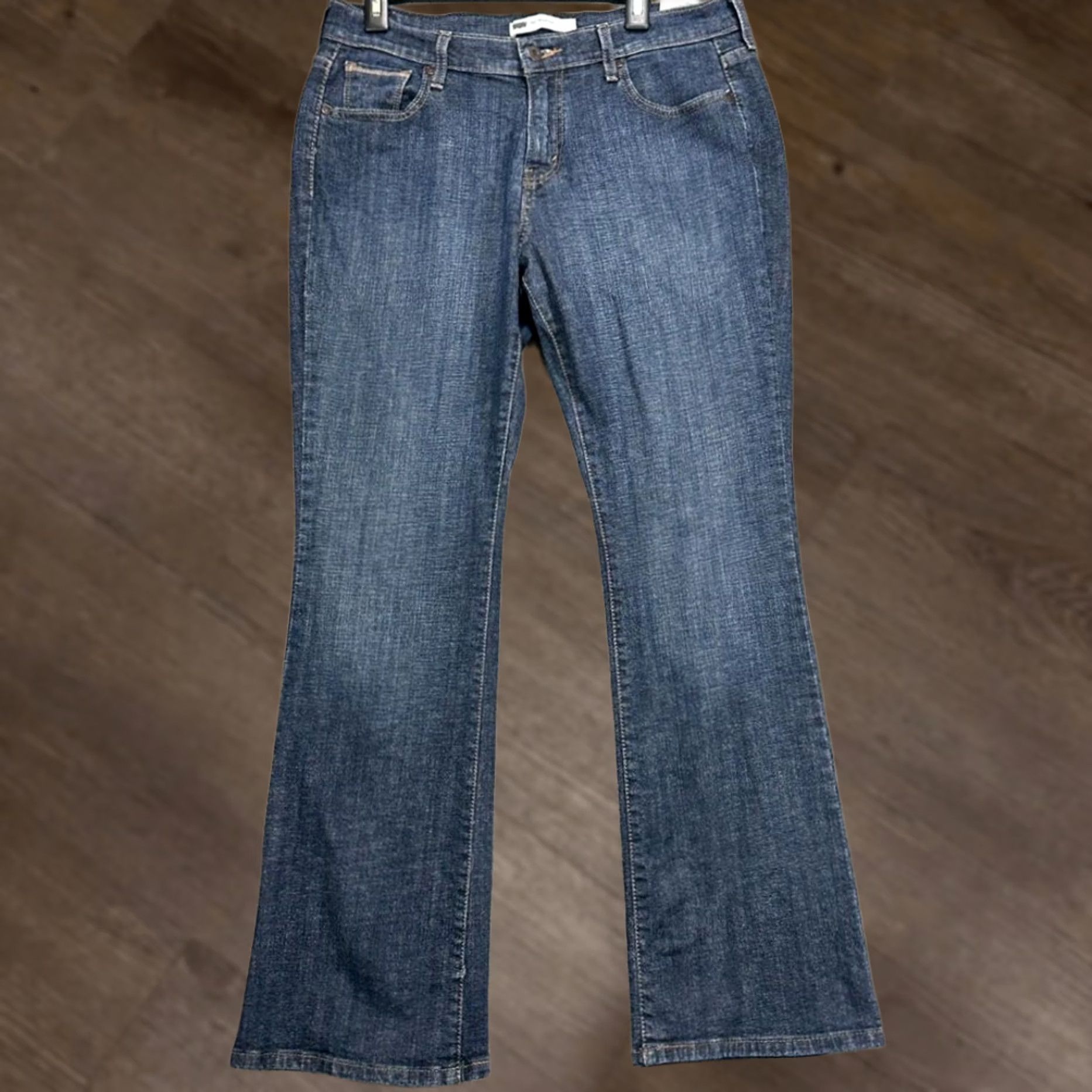Levi's Levi's 515 Jeans Womens 12M Bootcut Denim Straight Red Tab Blue 32in 34in Inseam Rise High Size 34" / US 12 / IT 48 - 1 Thumbnail