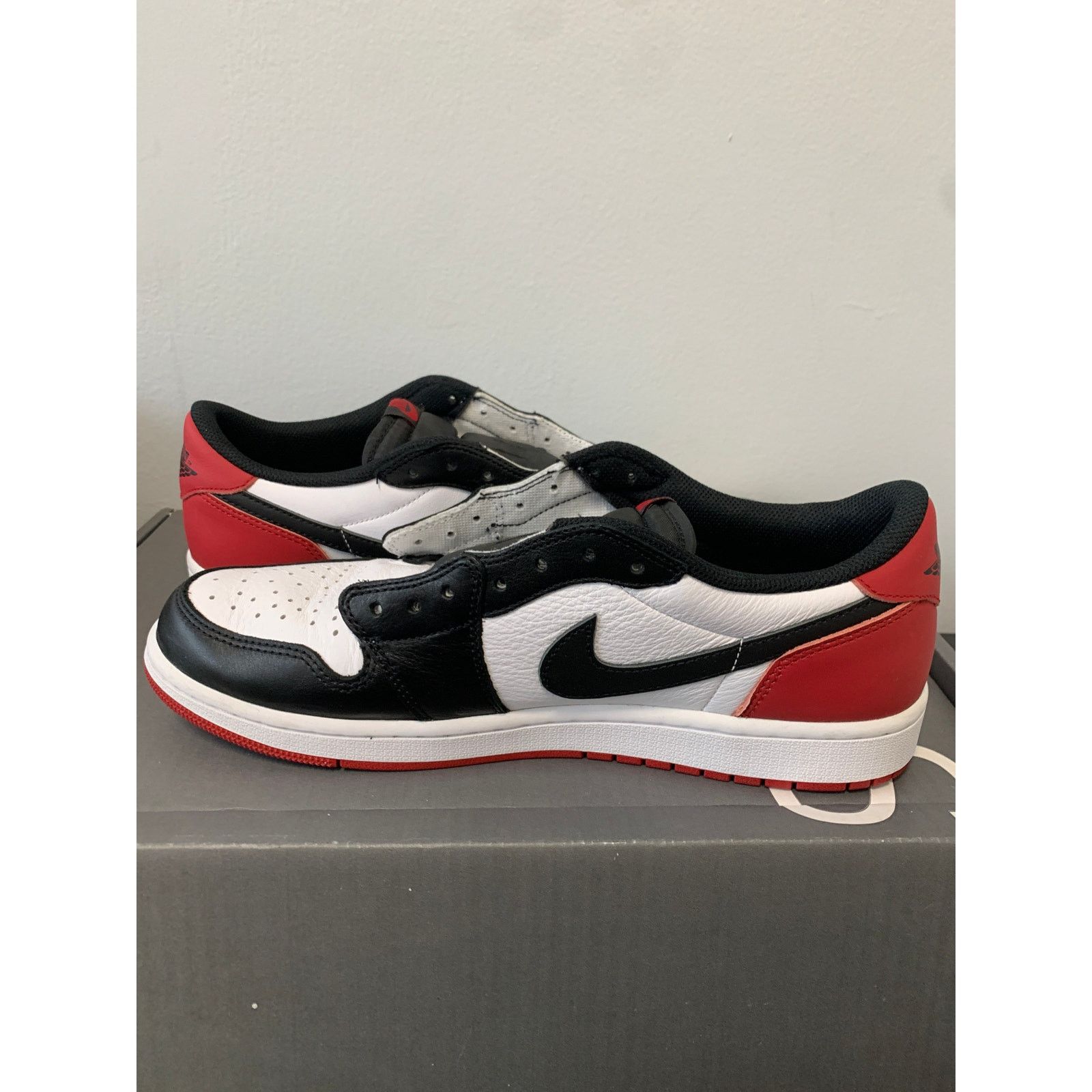 Nike Nike Air Jordan 1 Retro Low OG Black Toe Size 11 Used Size US 11 / EU 44 - 5 Thumbnail