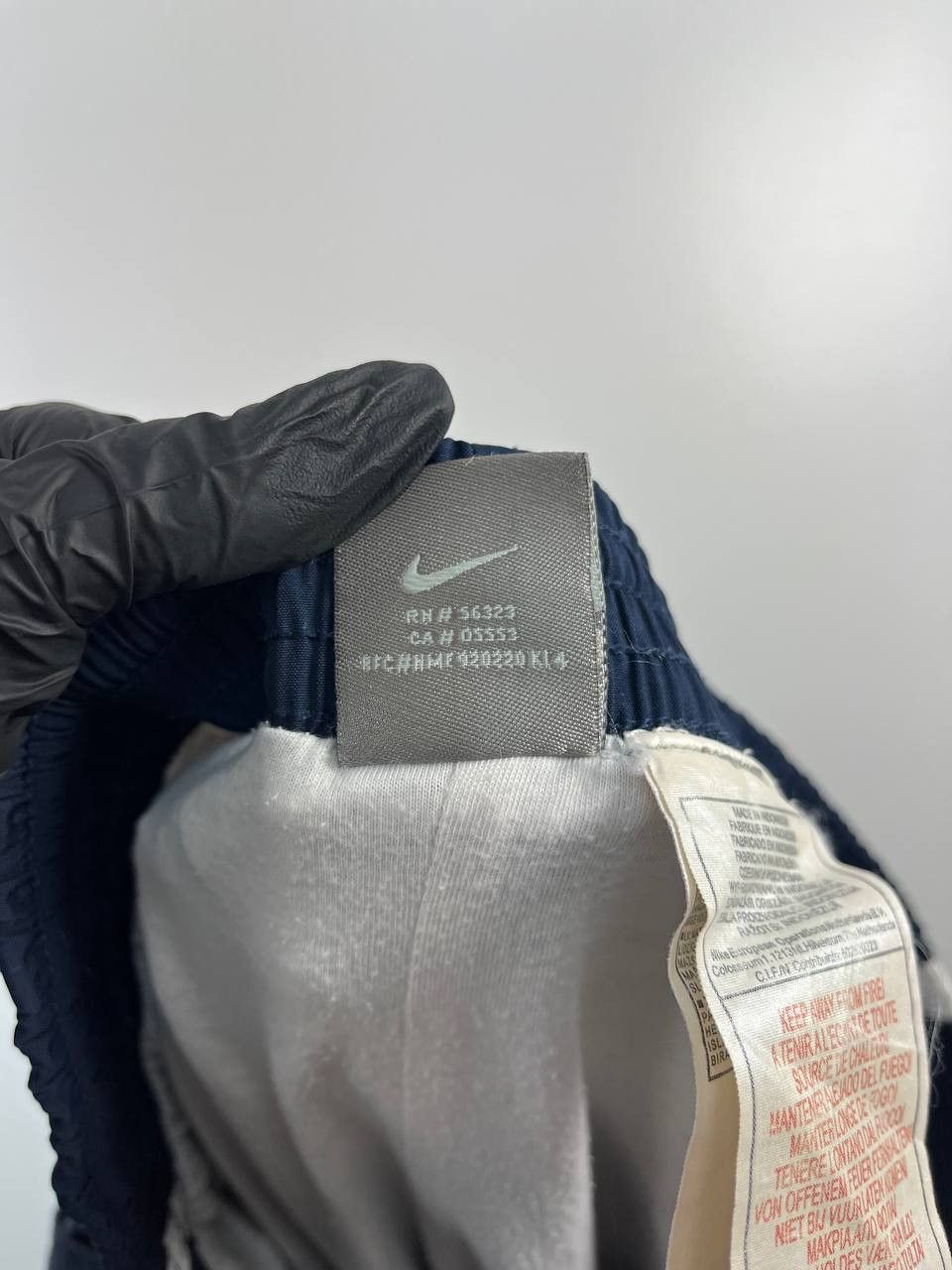 Nike Nike Vintage Track Pants Navy Blue Elastic Waist Size M Size US 40 / EU 56 - 4 Thumbnail