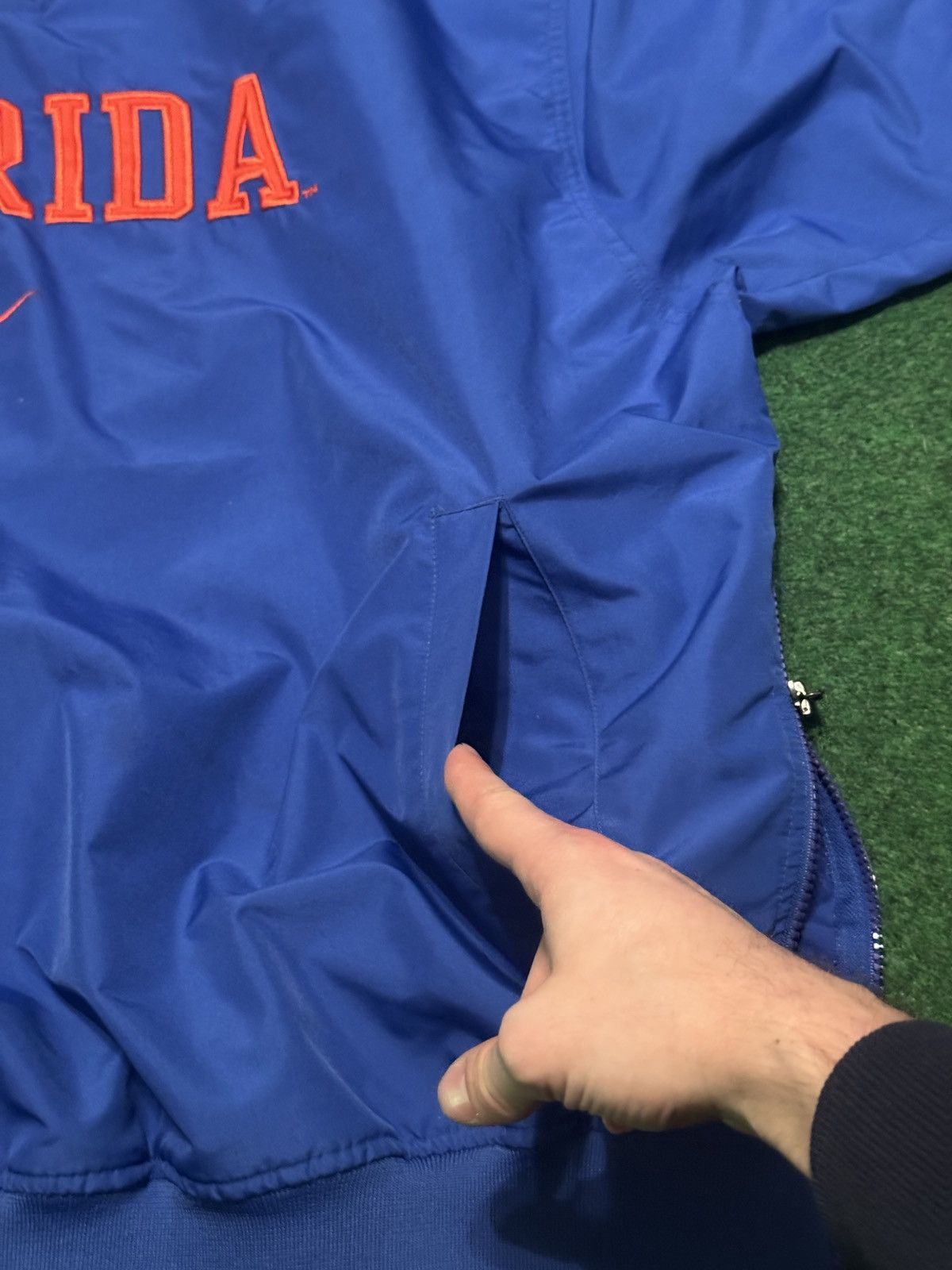 Nike Florida Gator Nike College Center Swoosh Windbreaker Jacket Size US L / EU 52-54 / 3 - 5 Thumbnail