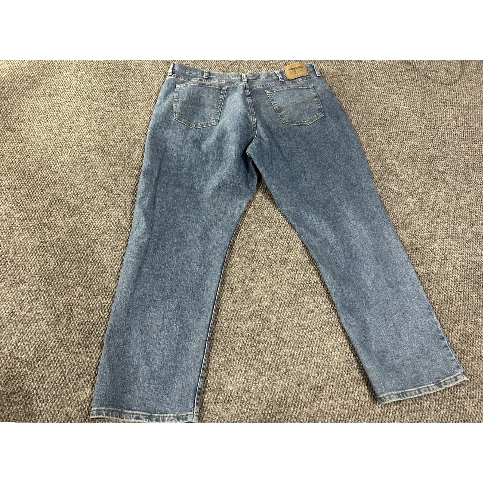 Wrangler Wrangler Jeans Mens 38x30 Blue Straight Fit Stretch Denim Authentics Jeans Womens? Size US 38 / EU 54 - 6 Thumbnail