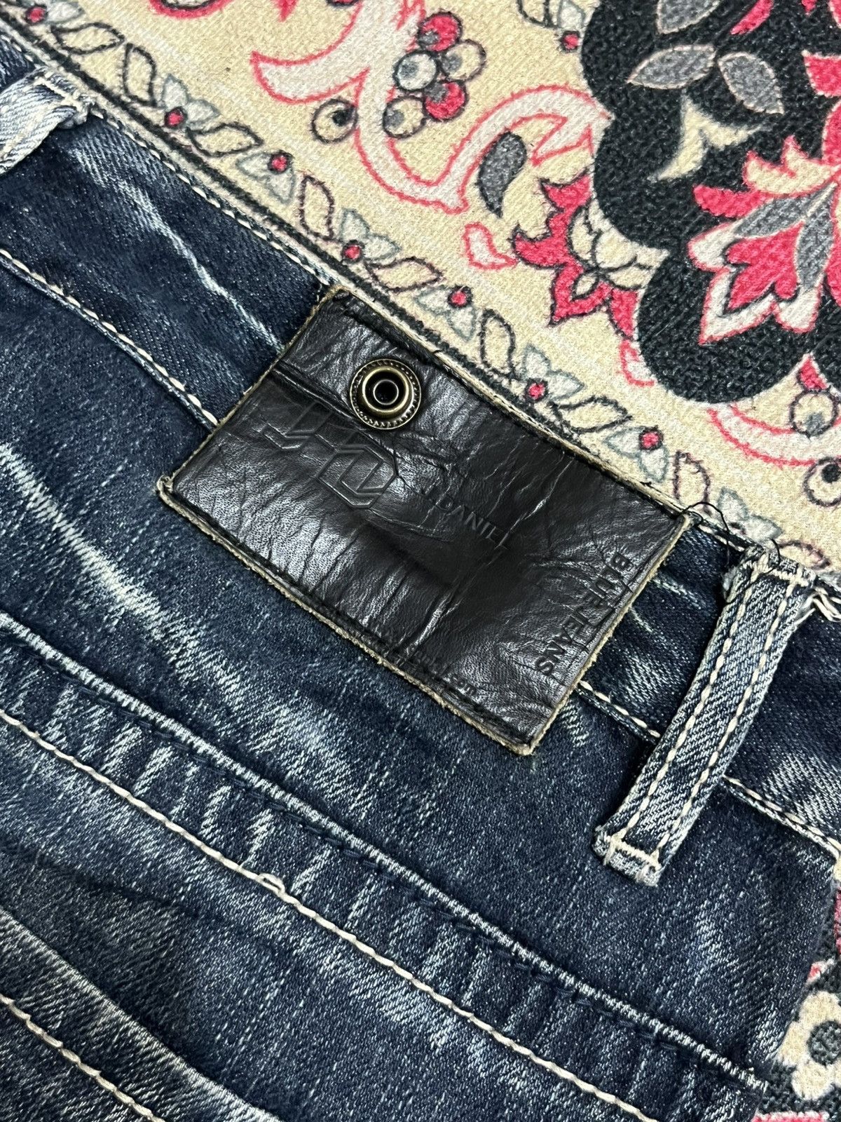 Japanese Brand Vintage J.Daniel Blue Faded Washed Distressed Straight Jeans Size US 31 - 8 Thumbnail