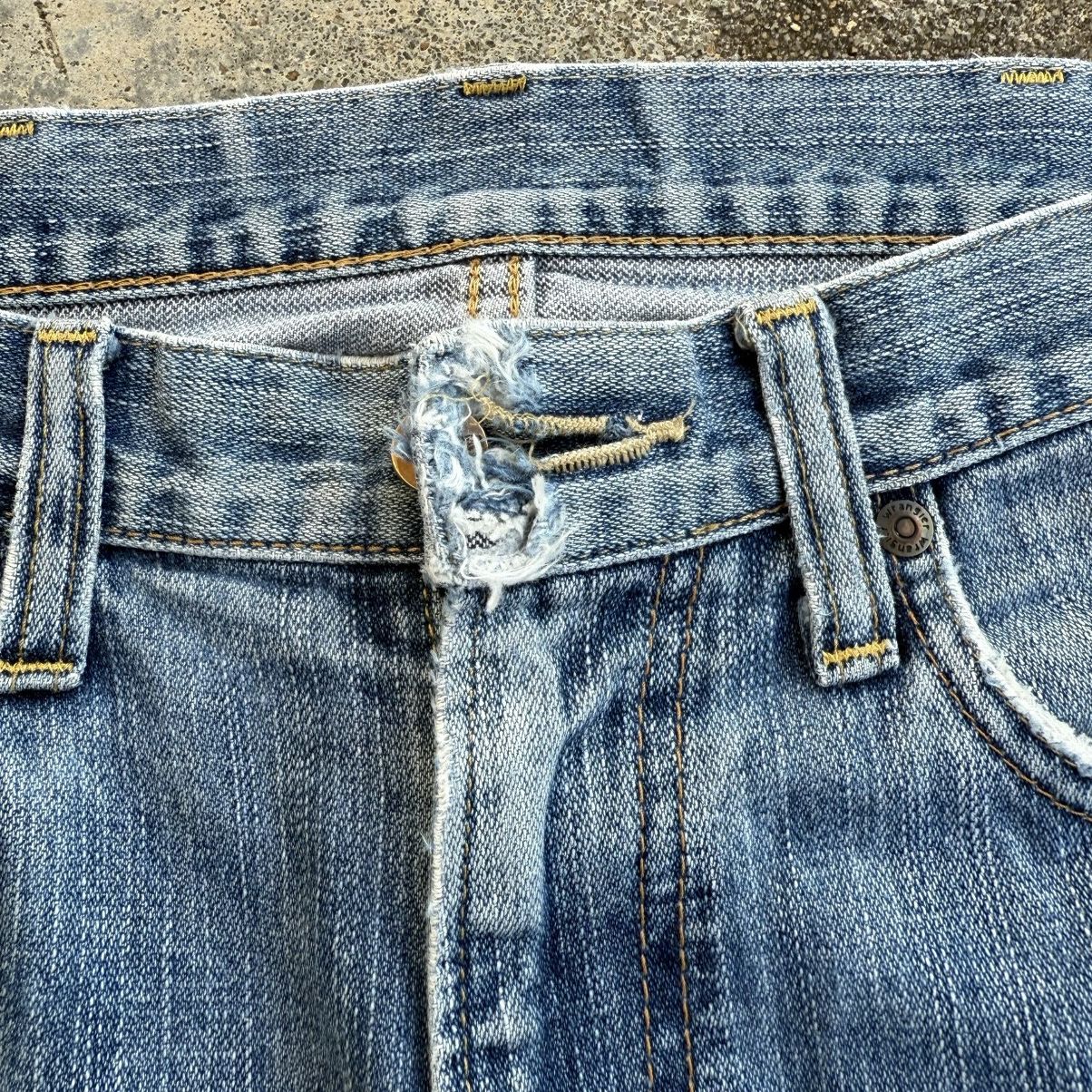 Japanese Brand VINTAGE WRANGLER FADED DISTRESSED JEAN DENIM PANTS Size US 30 / EU 46 - 6 Thumbnail