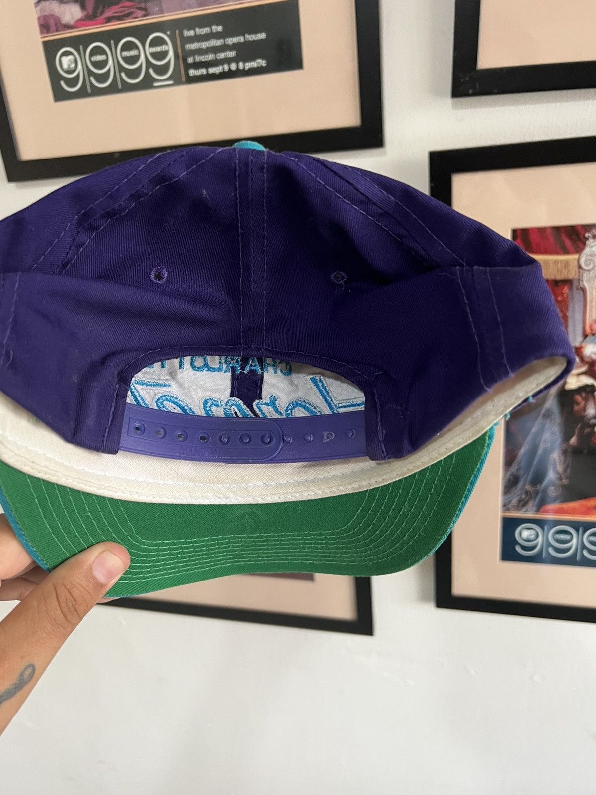 Sports Specialties × Vintage Vintage Hornets sport specialties script Size ONE SIZE - 4 Thumbnail