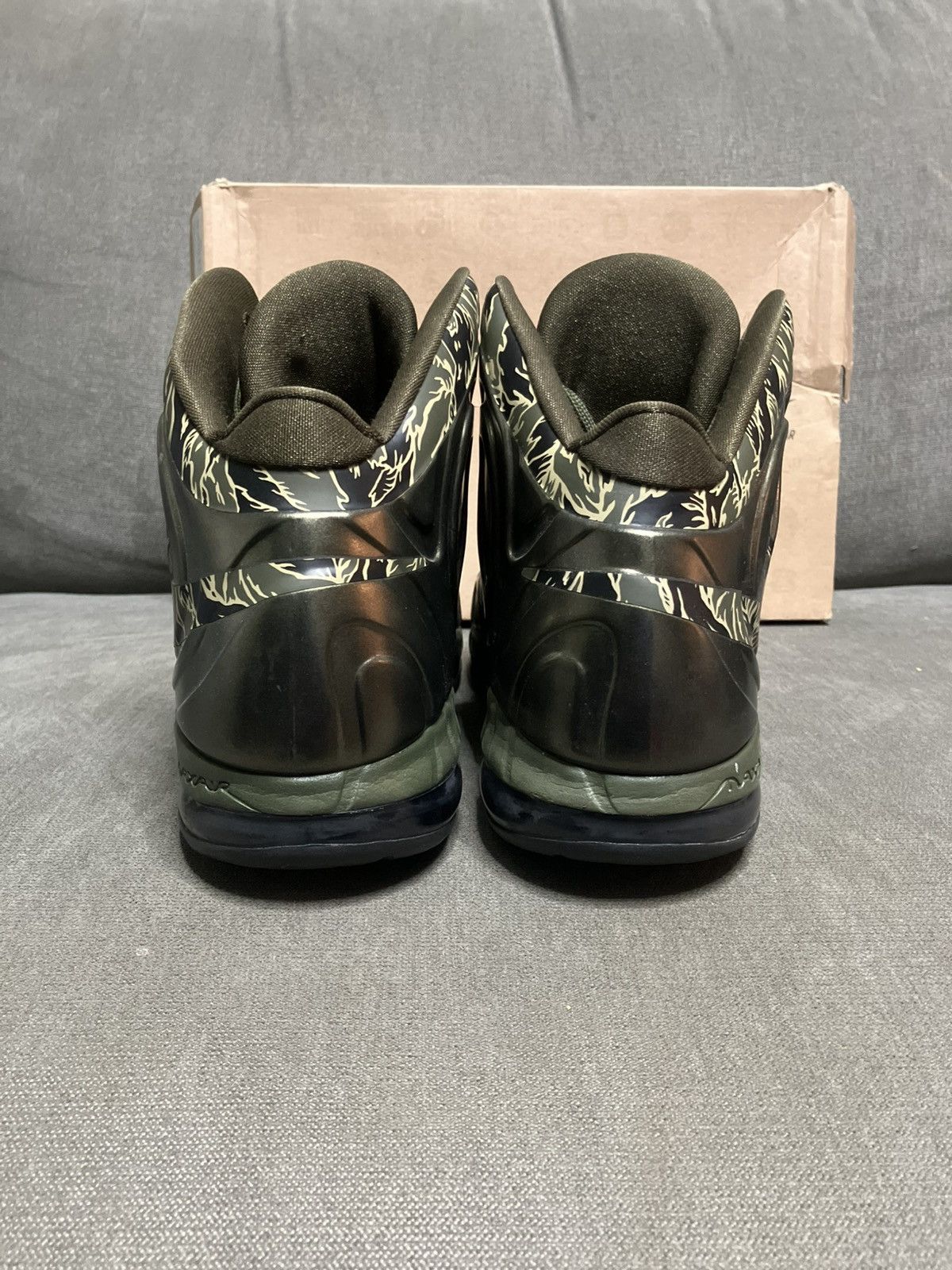 Nike Sz 9.5m- 2012 Nike Hyperposite Tiger Camo - lite use rep box Size US 9.5 / EU 42-43 - 3 Thumbnail