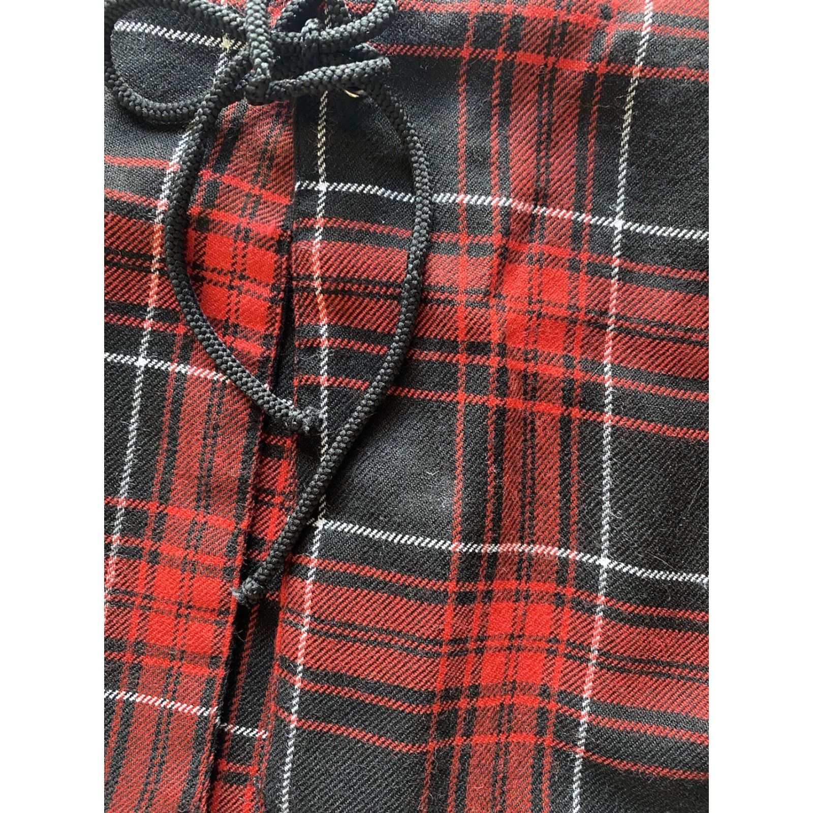 Lip Service VINTAGE Lip Service Los Angeles MEDIUM Red Black Plaid Mini Skirt Made In USA Size 32" / US 10 / IT 46 - 7 Thumbnail