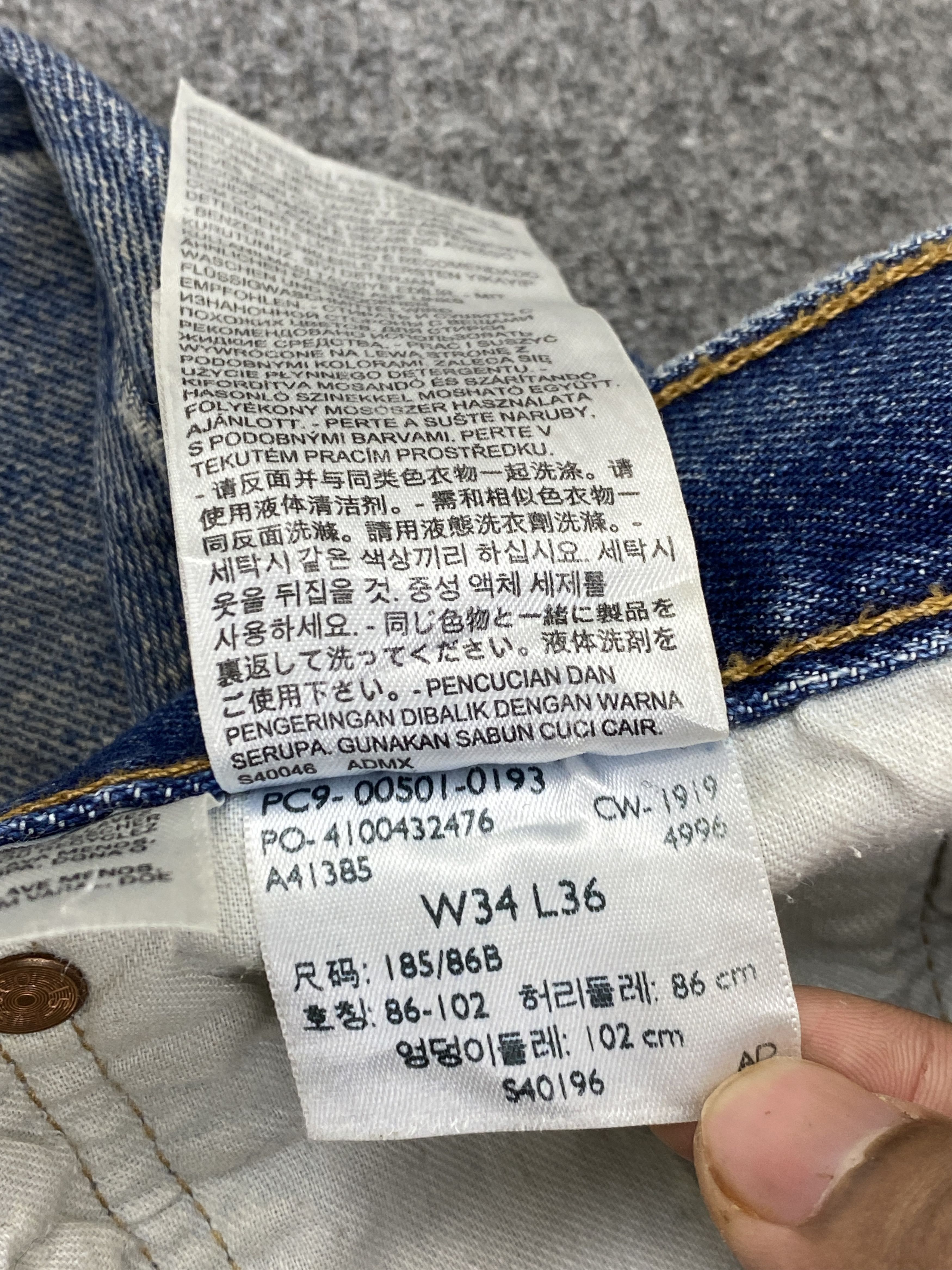 Levi's × Vintage Vintage Levi's 501 Distressed Jeans Size US 36 / EU 52 - 8 Thumbnail