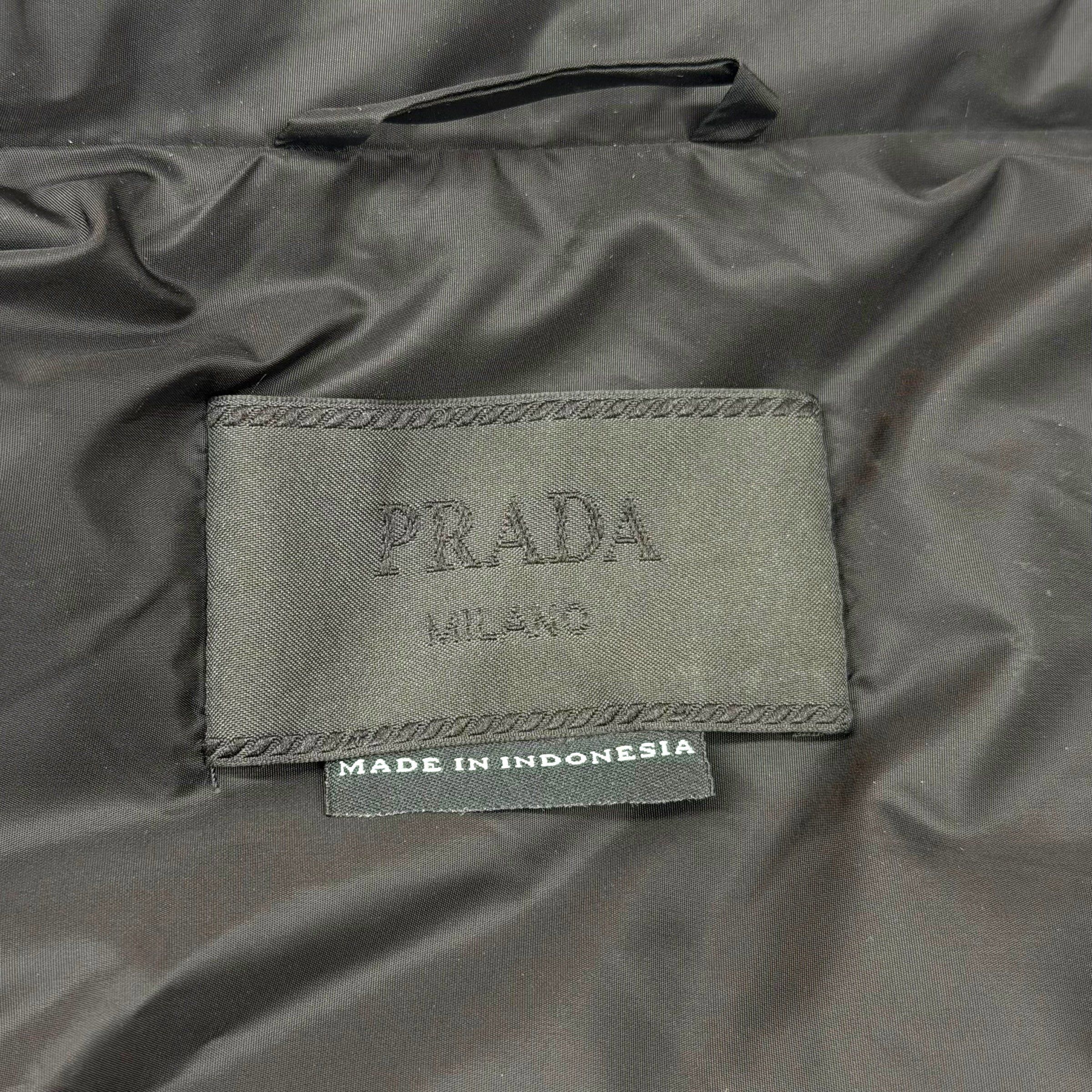 Prada Prada Padded Re-Nylon Vest 48 (M) Size US M / EU 48-50 / 2 - 5 Thumbnail