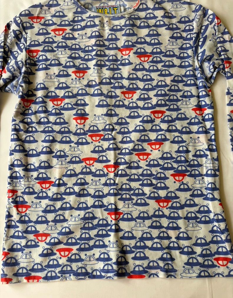 Walter Van Beirendonck walter van beirendonck Beautiful printed long sleeves Size US M / EU 48-50 / 2 - 6 Thumbnail