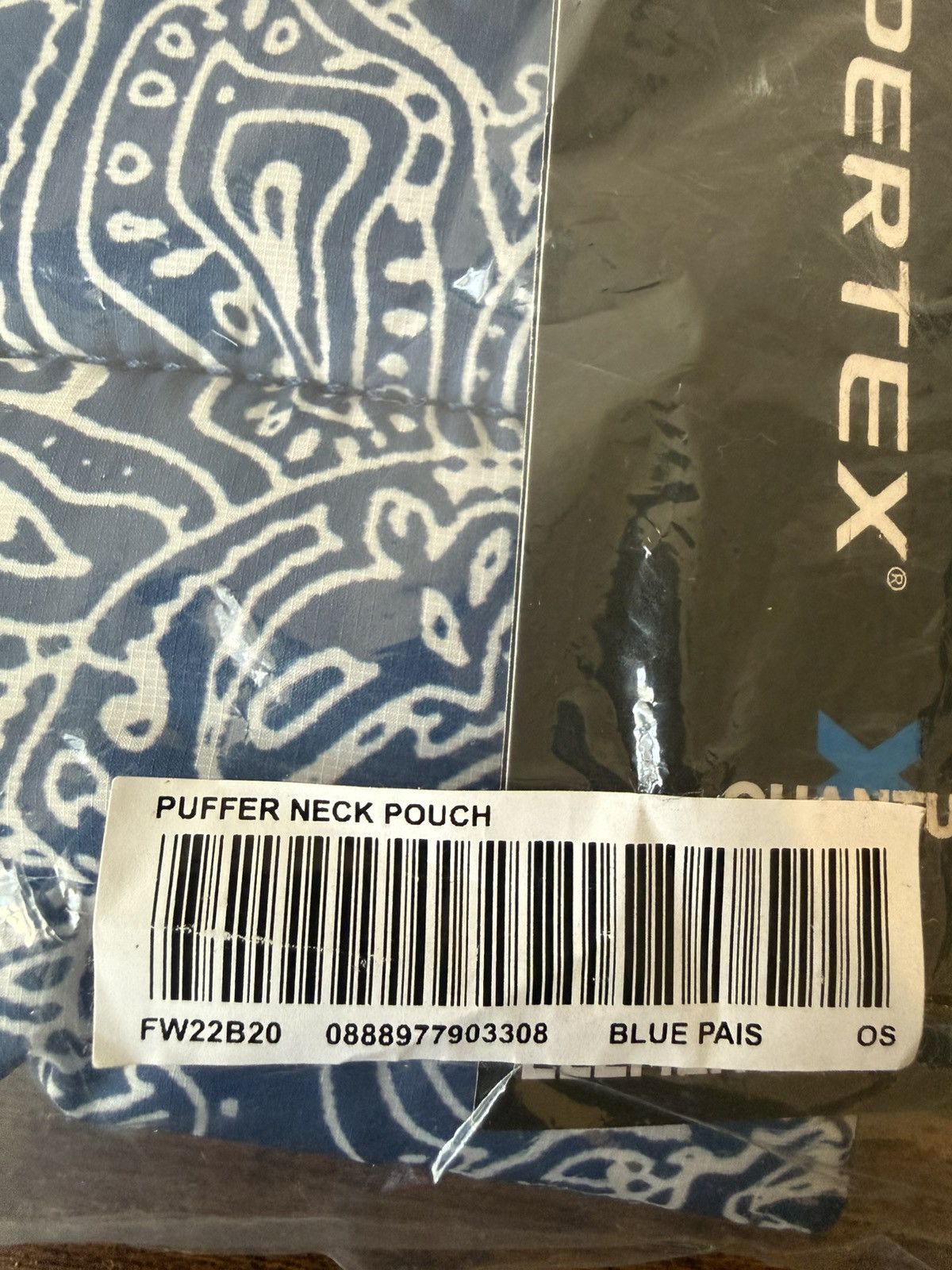 Supreme Supreme Puffer Neck Pouch Blue Paisley FW22 Size ONE SIZE - 3 Thumbnail