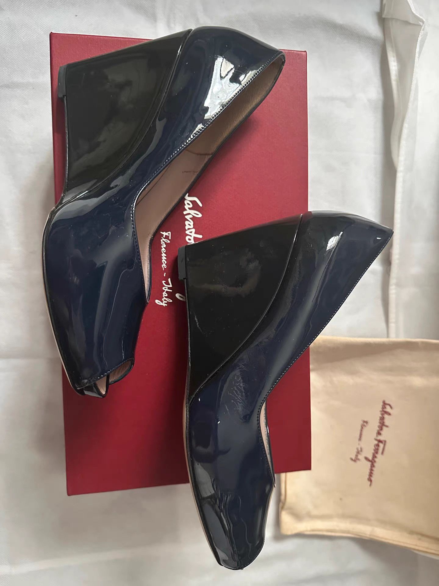 Salvatore Ferragamo Ferragamo Peep Toe Heels Q9 Size US 7 / IT 37 - 3 Thumbnail