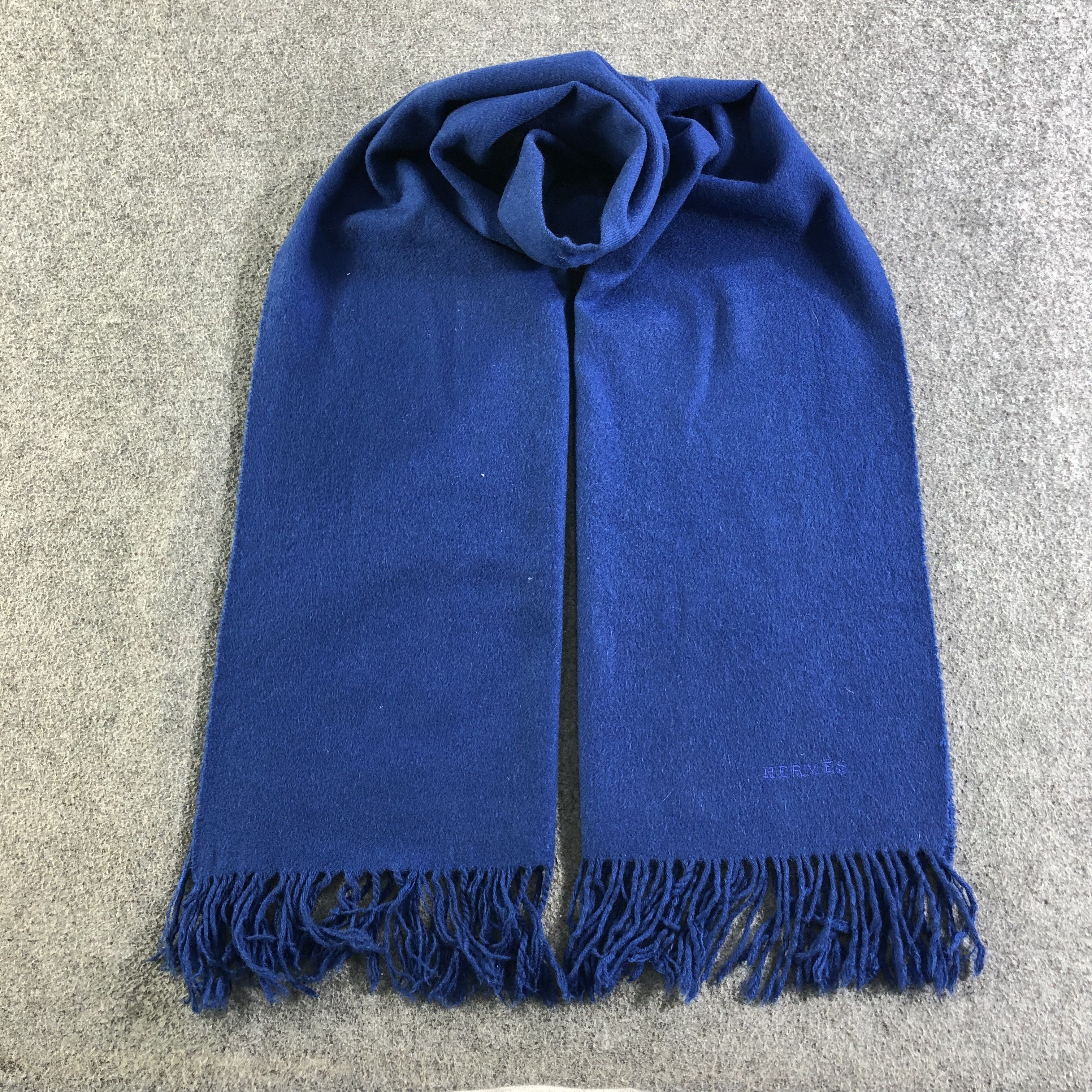 Vintage Hermes Cashmere Scarf Muffler Neckwear V2605 Size ONE SIZE - 1 Thumbnail