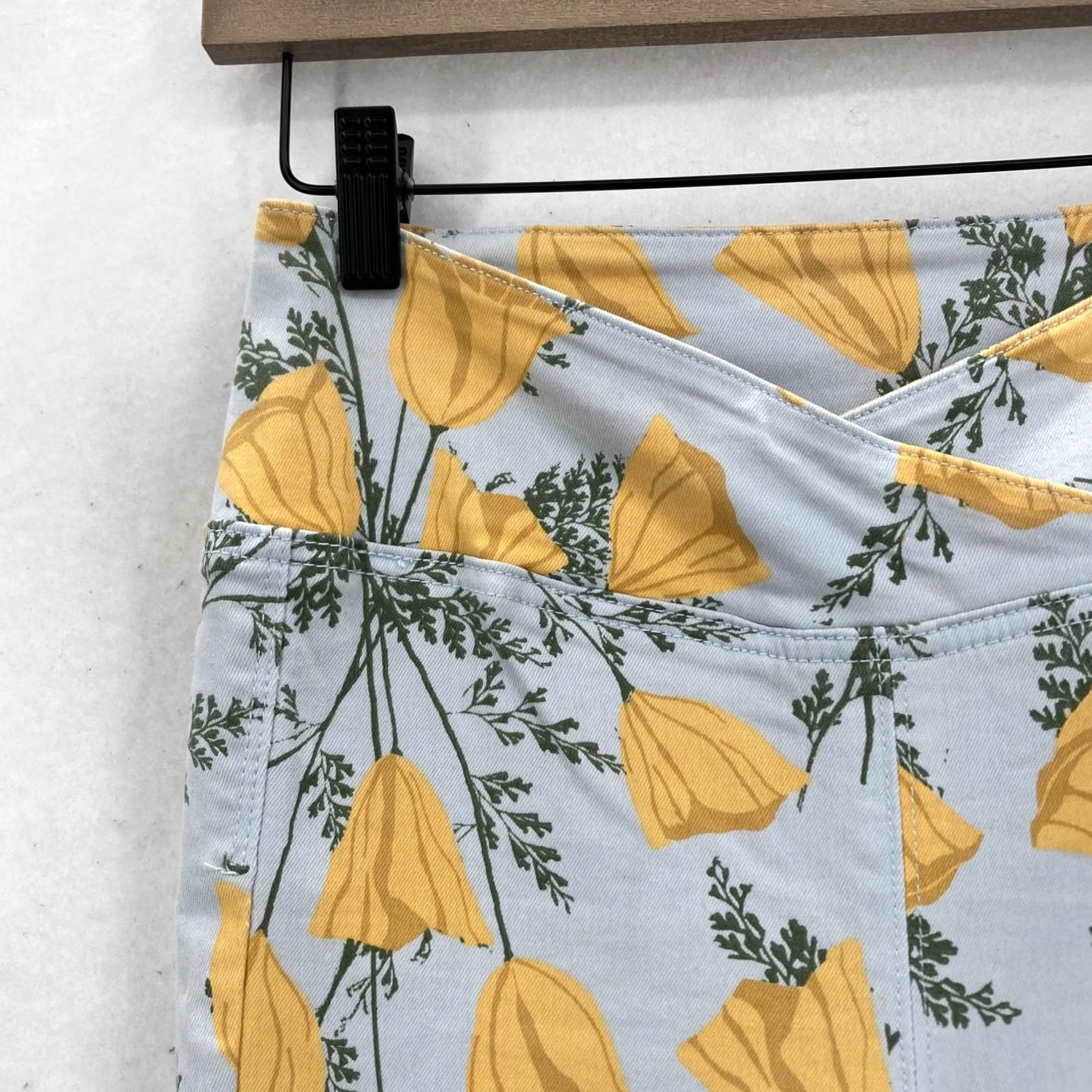 Vintage We The Free Venice Beach Printed Flare Pants Womens 25 Blue Yellow Floral Boho Size 42" / US 20 - 3 Thumbnail