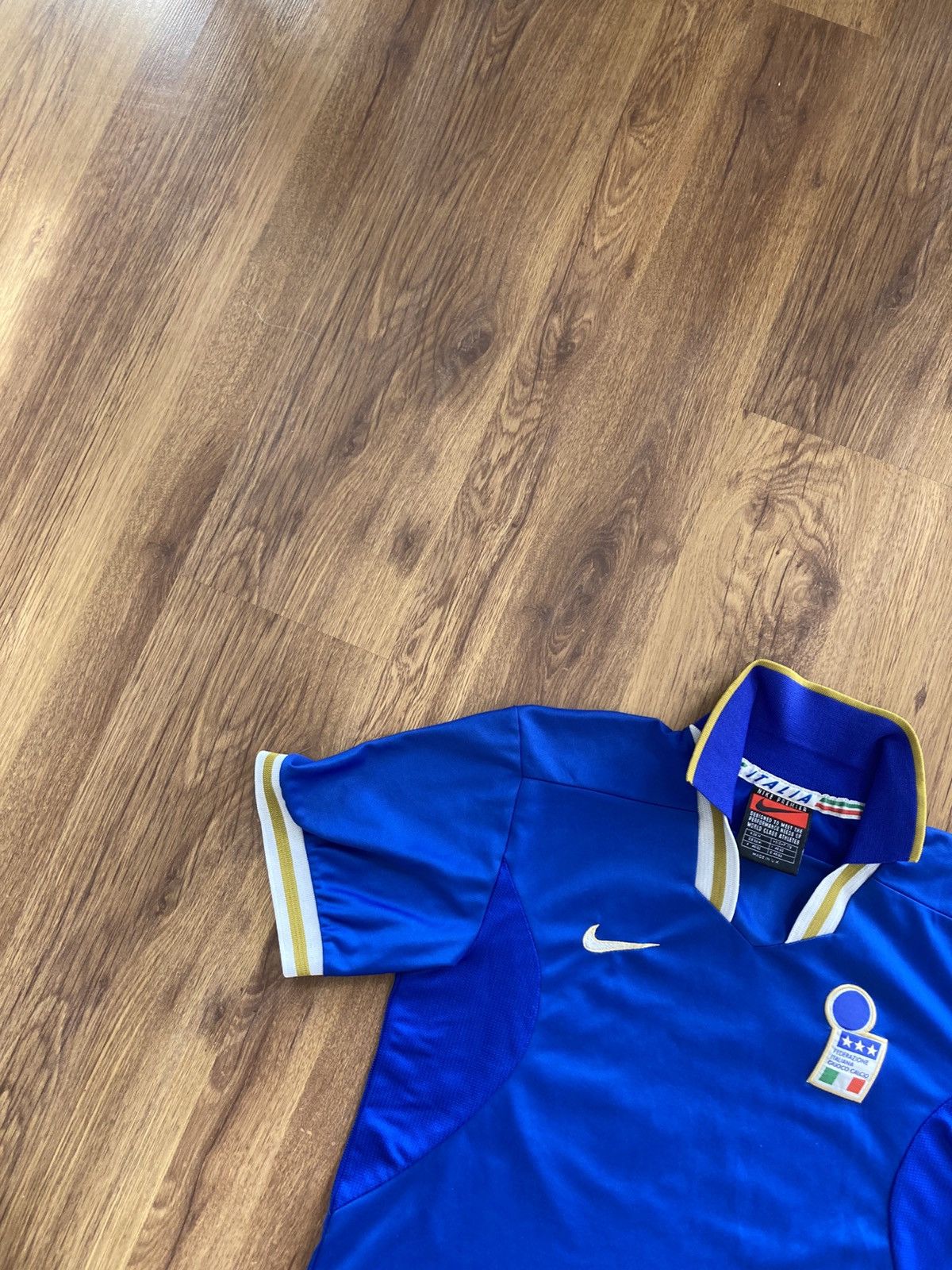 Vintage Vintage 1996 Nike italy soccer football jersey M y2k 90s Size US M / EU 48-50 / 2 - 5 Thumbnail