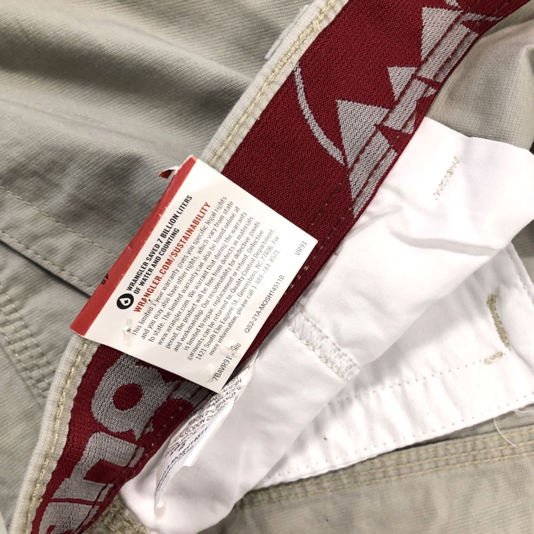 Wrangler Wrangler Mountain 48 X 9 Lightweight Outdoor Hiking Utility Shorts Mens Big & Tall Cargo Pockets Beige 48 Classic Outdoor Size US 32 / EU 48 - 5 Thumbnail