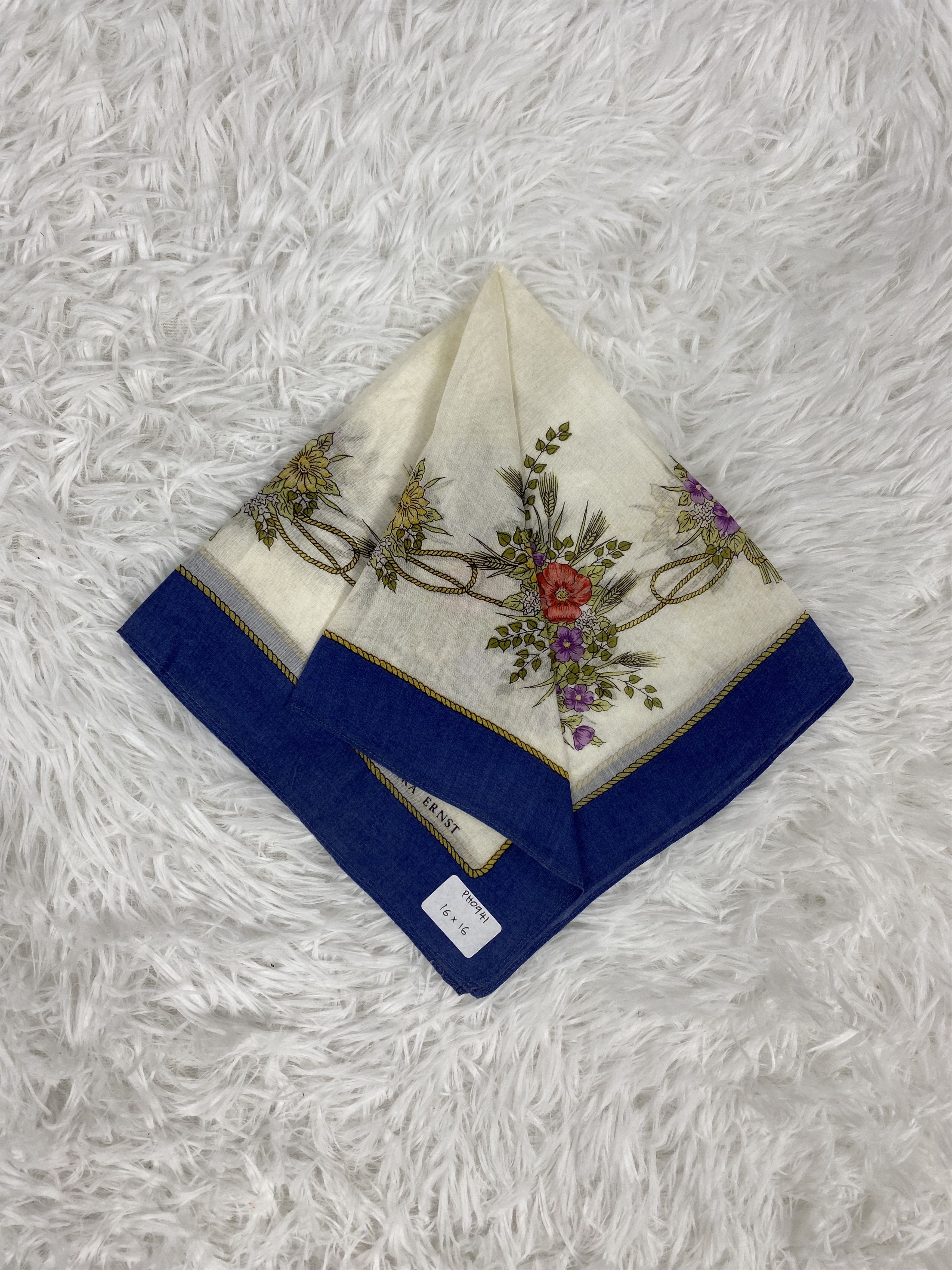 Designer × Vintage Vintage Monika Ernst Handkerchief Neckerchief PH0941 Size ONE SIZE - 1 Thumbnail