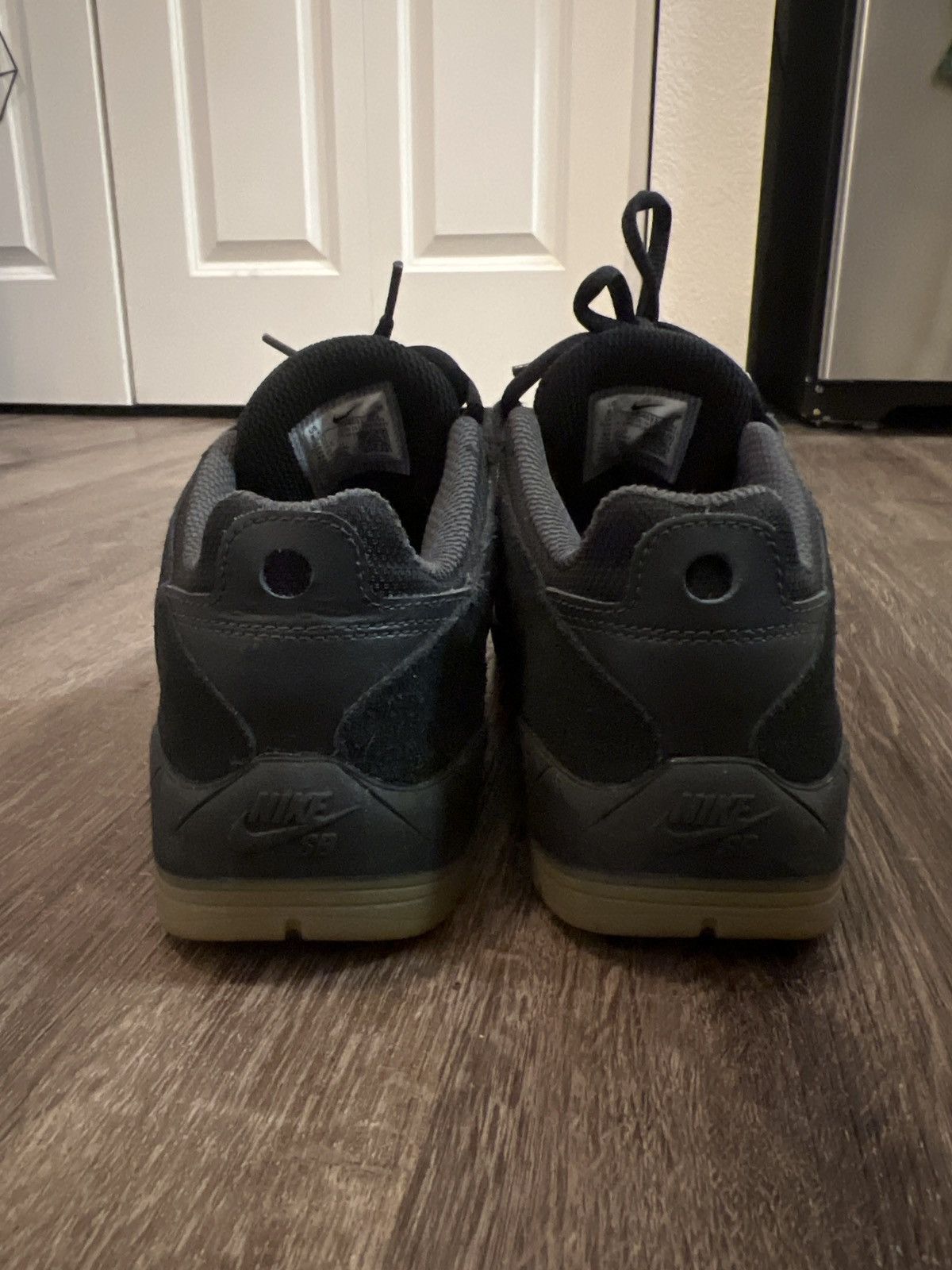Nike Nike SB Black Vertebrae Size 8.5 Size US 8.5 / EU 41-42 - 6 Thumbnail