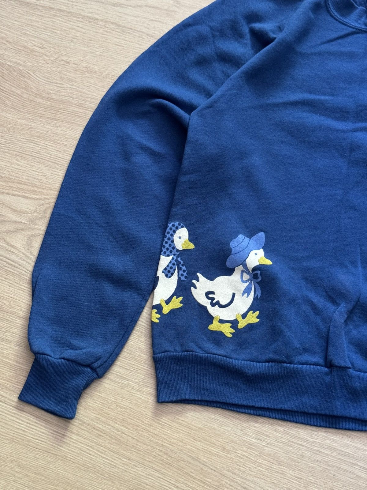 Vintage Vintage 90s Jerzees Women’s Made In USA Duck Blue Sweatshirt Size S / US 4 / IT 40 - 2 Thumbnail