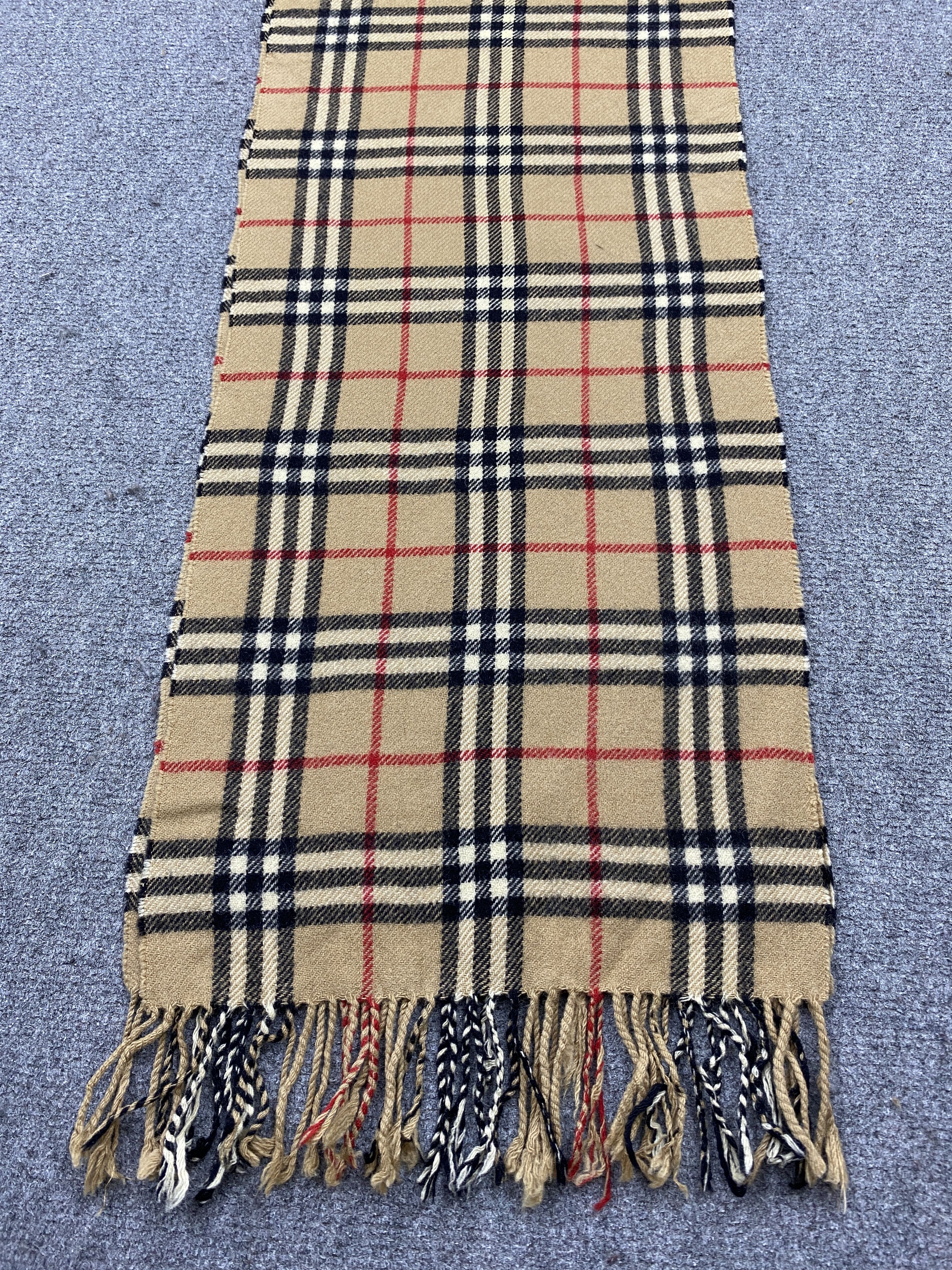 Burberry Burberry Novacheck Cashmere Scarf Muffler / Neckwear SC0187 Size ONE SIZE - 7 Thumbnail