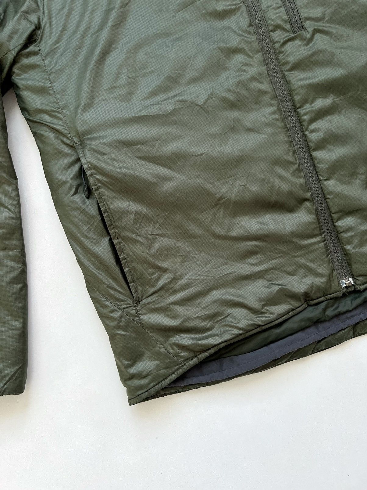 Nike ACG 🔥F/W08 Nike ACG Asymmetrical Zip Puffer Olive Jacket Size US L / EU 52-54 / 3 - 7 Thumbnail