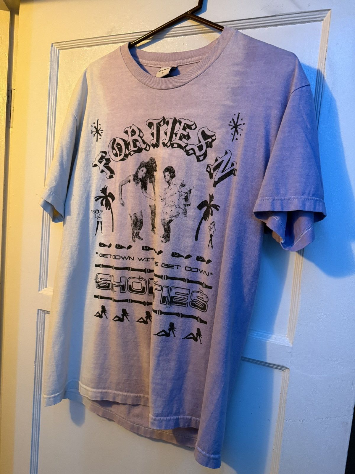 40's & Shorties USED M 40’s & Shorties T-shirt “ get down with the get down” Size US M / EU 48-50 / 2 - 4 Thumbnail